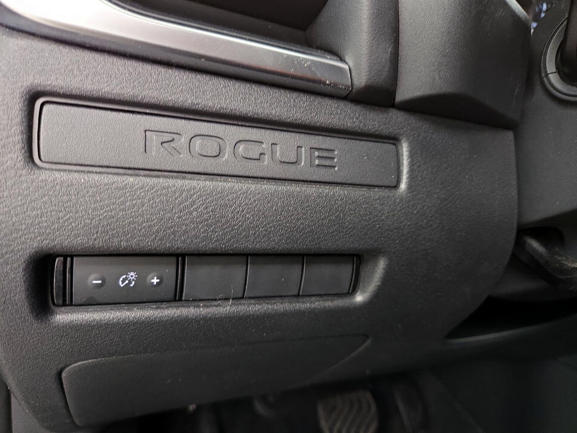 Thumbnail: 2023 Nissan Rogue - 13