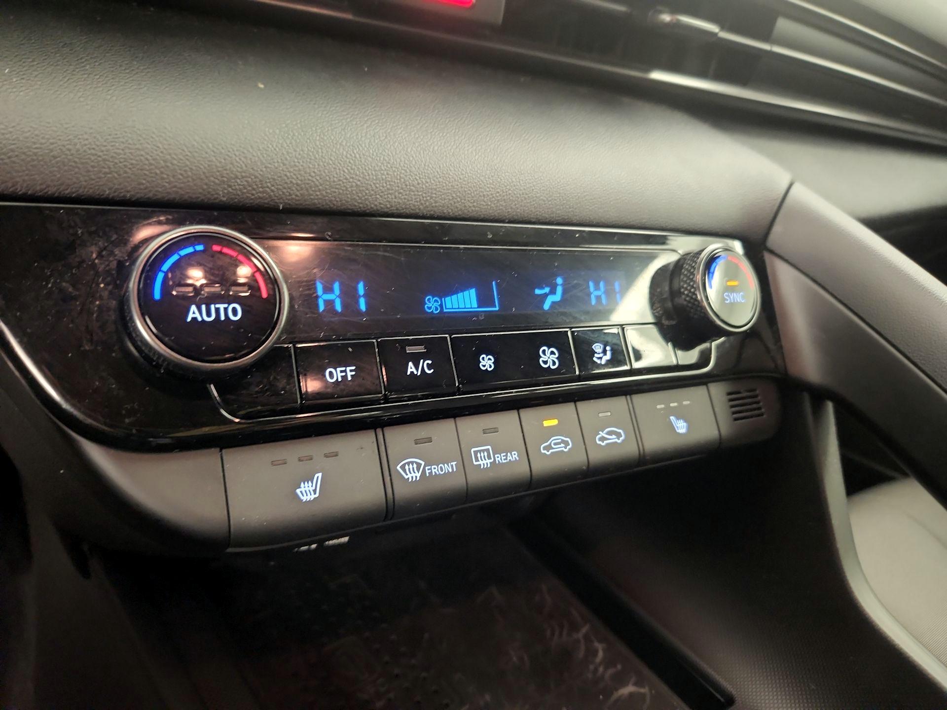 Thumbnail: 2021 Hyundai Elantra - 16