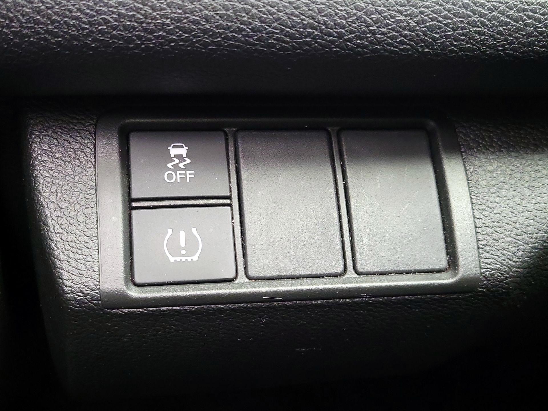 Thumbnail: 2016 Honda Civic - 13