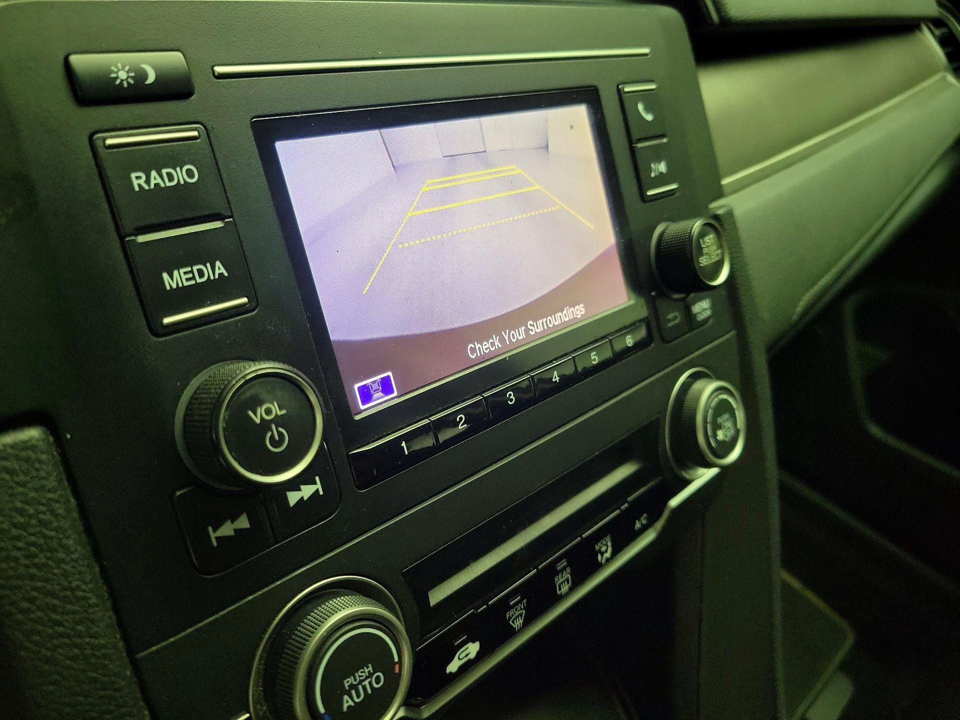 Thumbnail: 2016 Honda Civic - 14