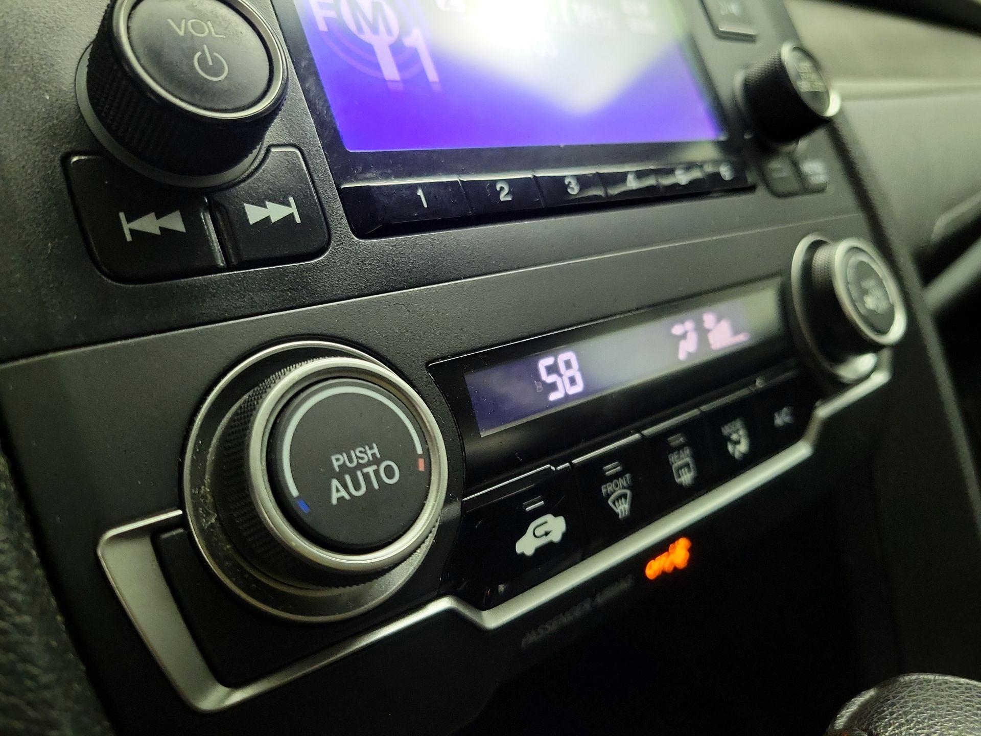 Thumbnail: 2016 Honda Civic - 16