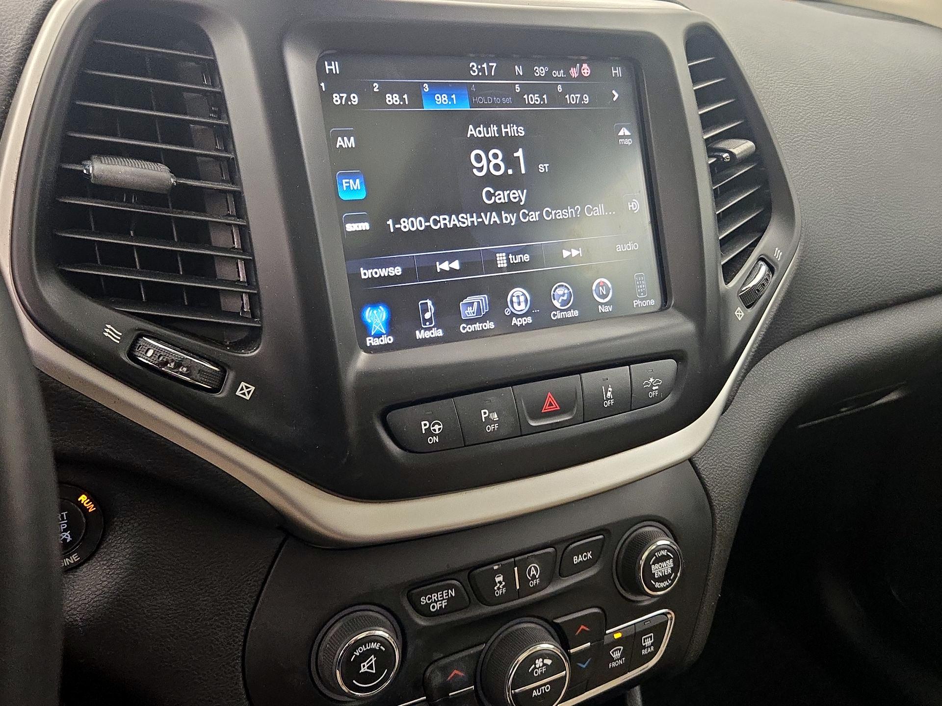 Thumbnail: 2016 Jeep Cherokee - 16