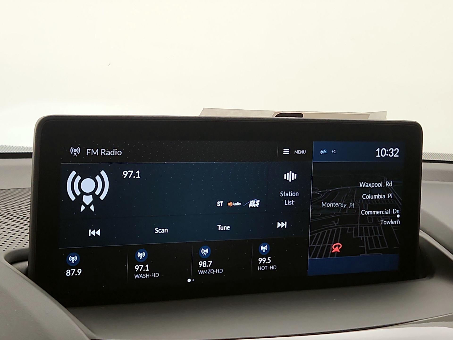 Thumbnail: 2025 Acura RDX - 16