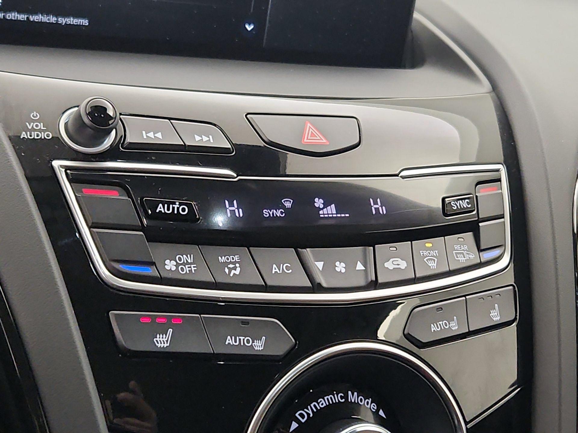 Thumbnail: 2025 Acura RDX - 17