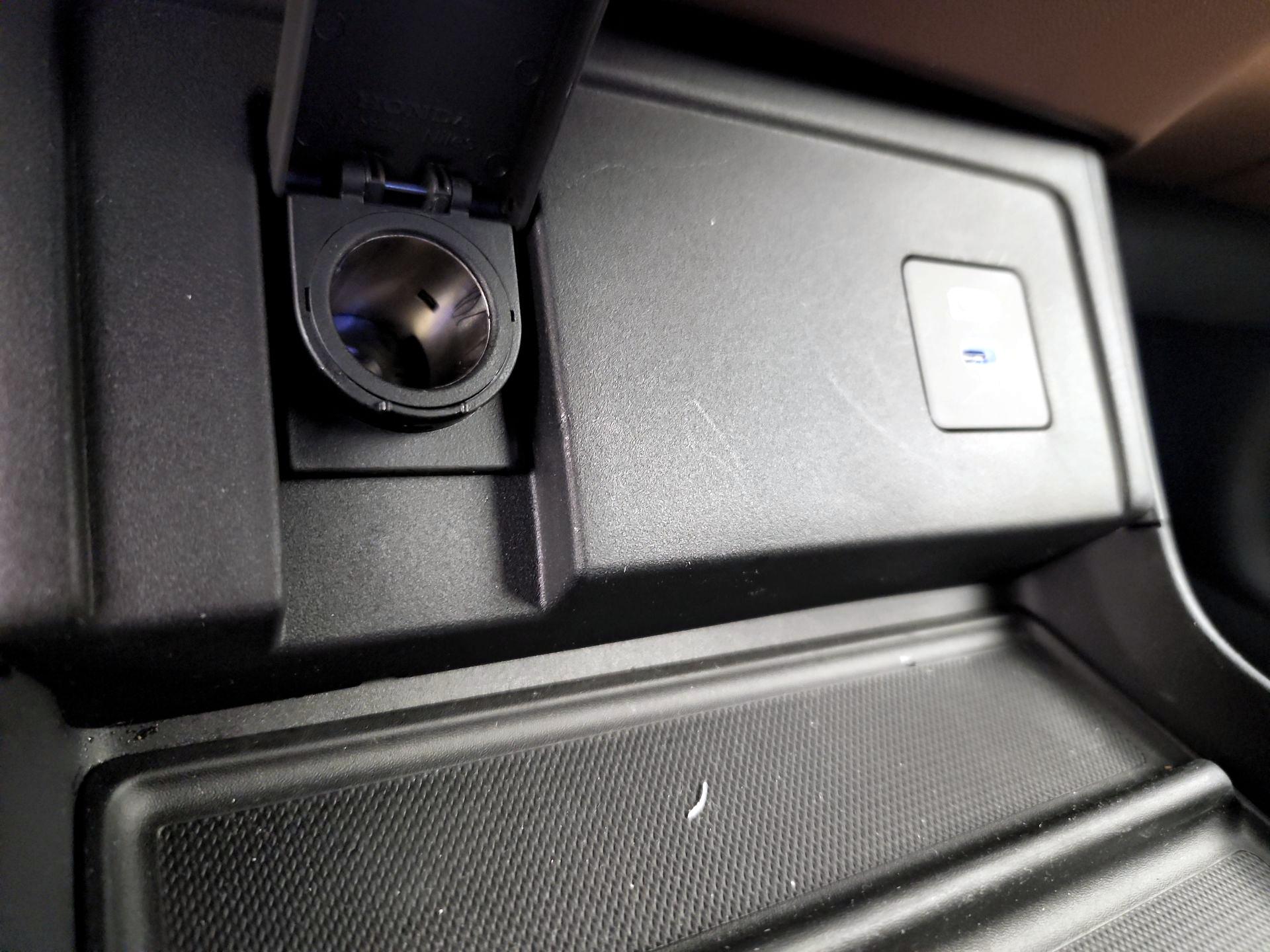 Thumbnail: 2025 Acura RDX - 19