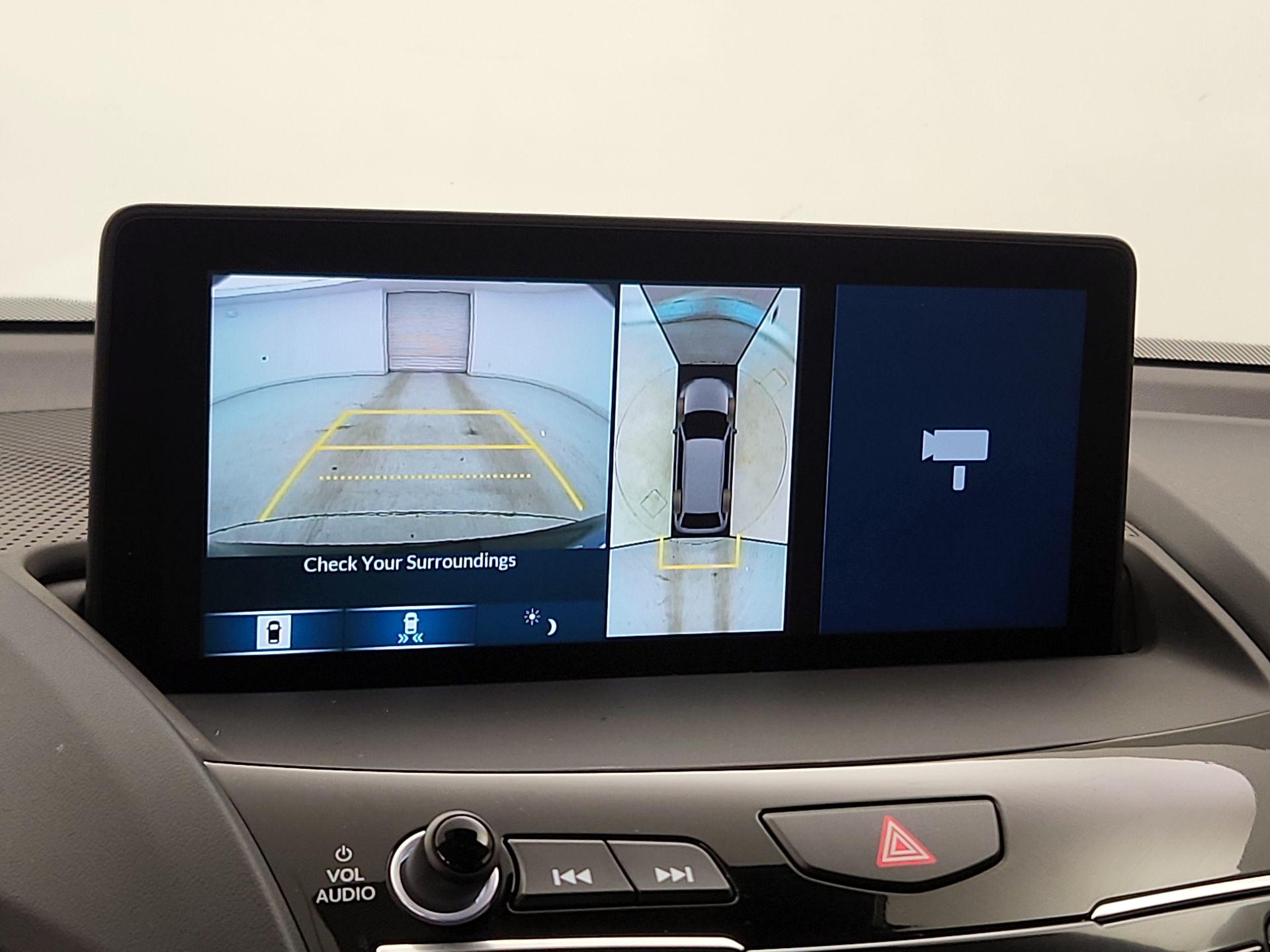 Thumbnail: 2025 Acura RDX - 15