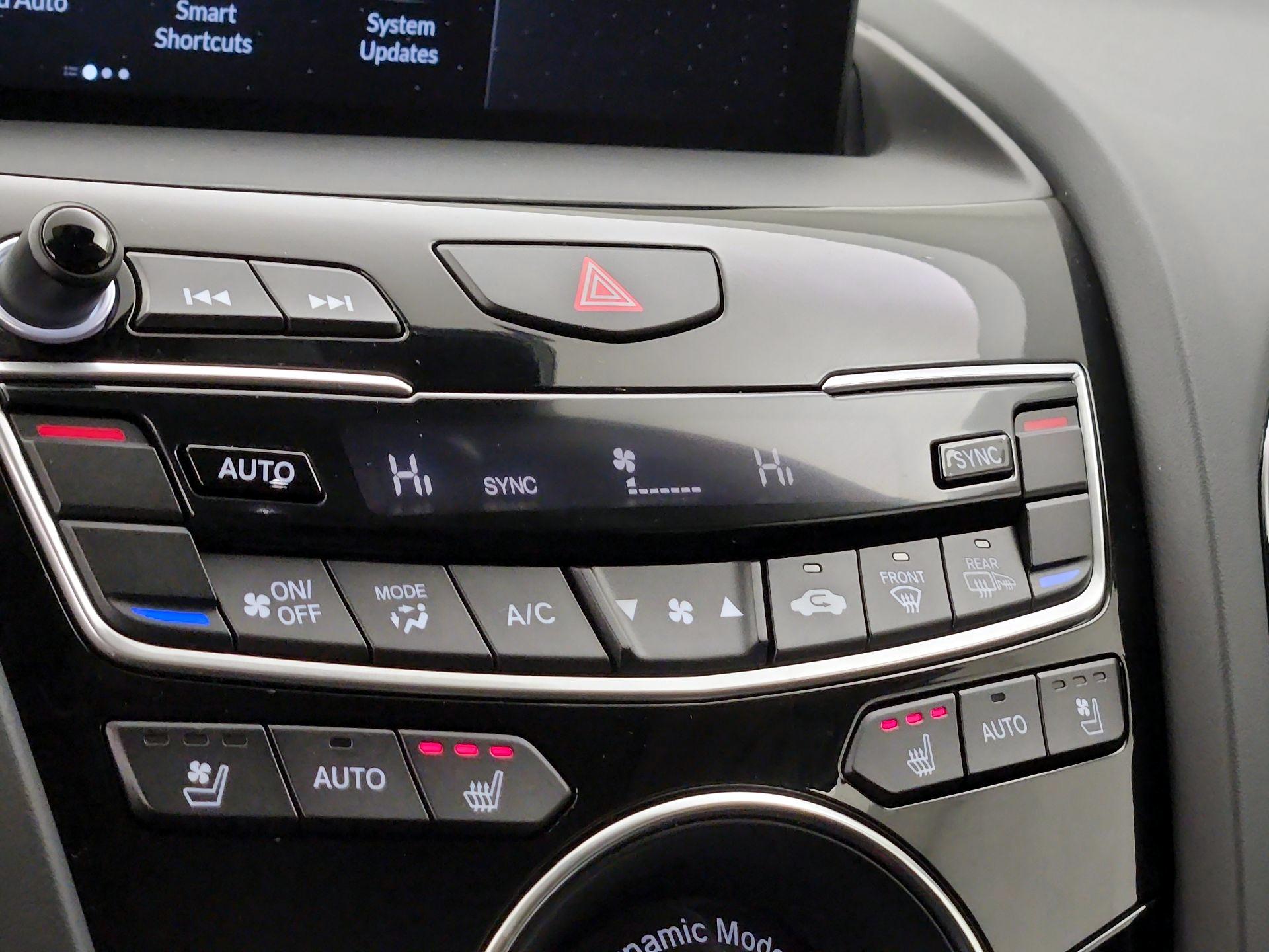 Thumbnail: 2025 Acura RDX - 17