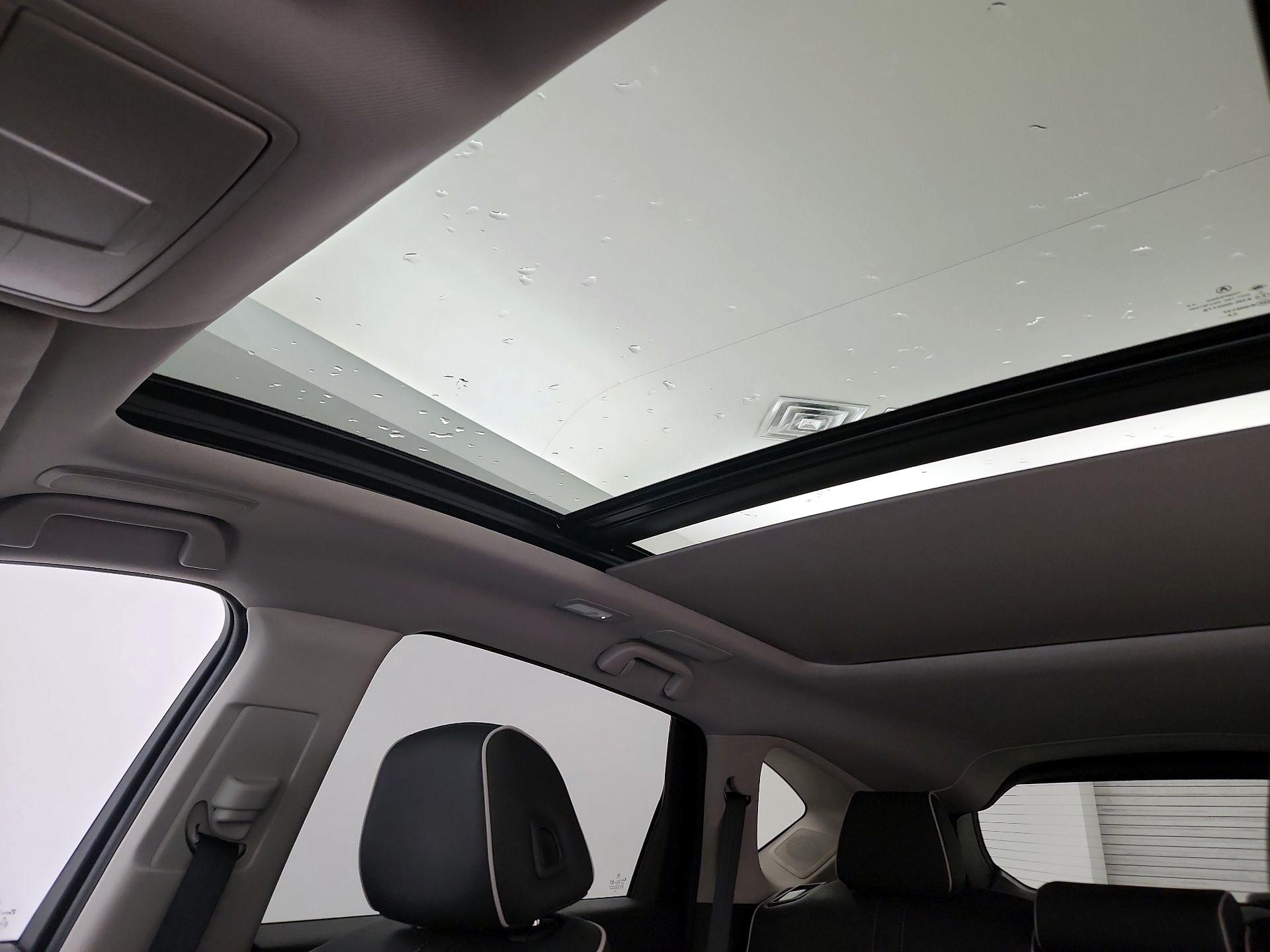 Thumbnail: 2025 Acura RDX - 20