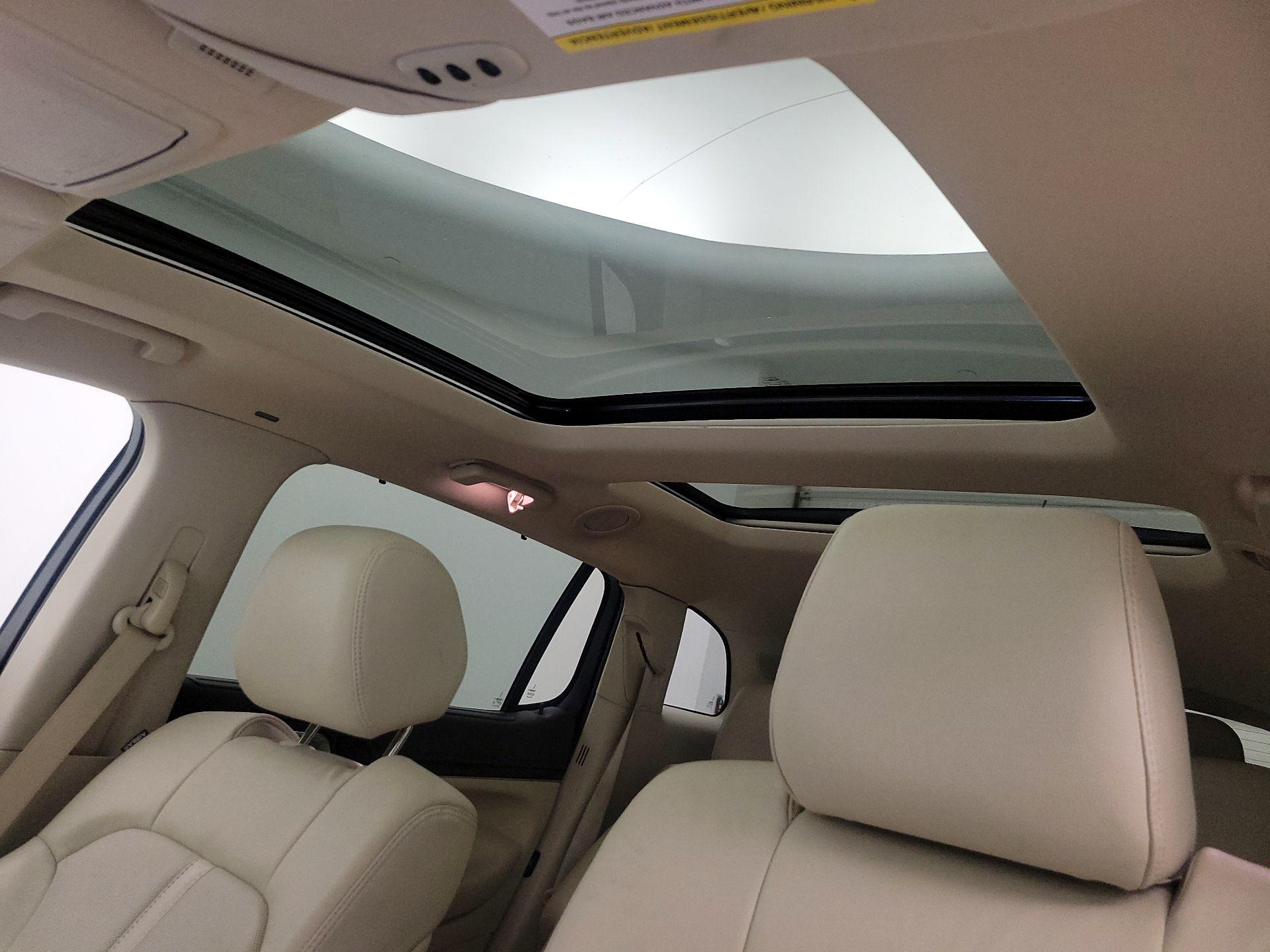 Thumbnail: 2017 Lincoln MKT - 20