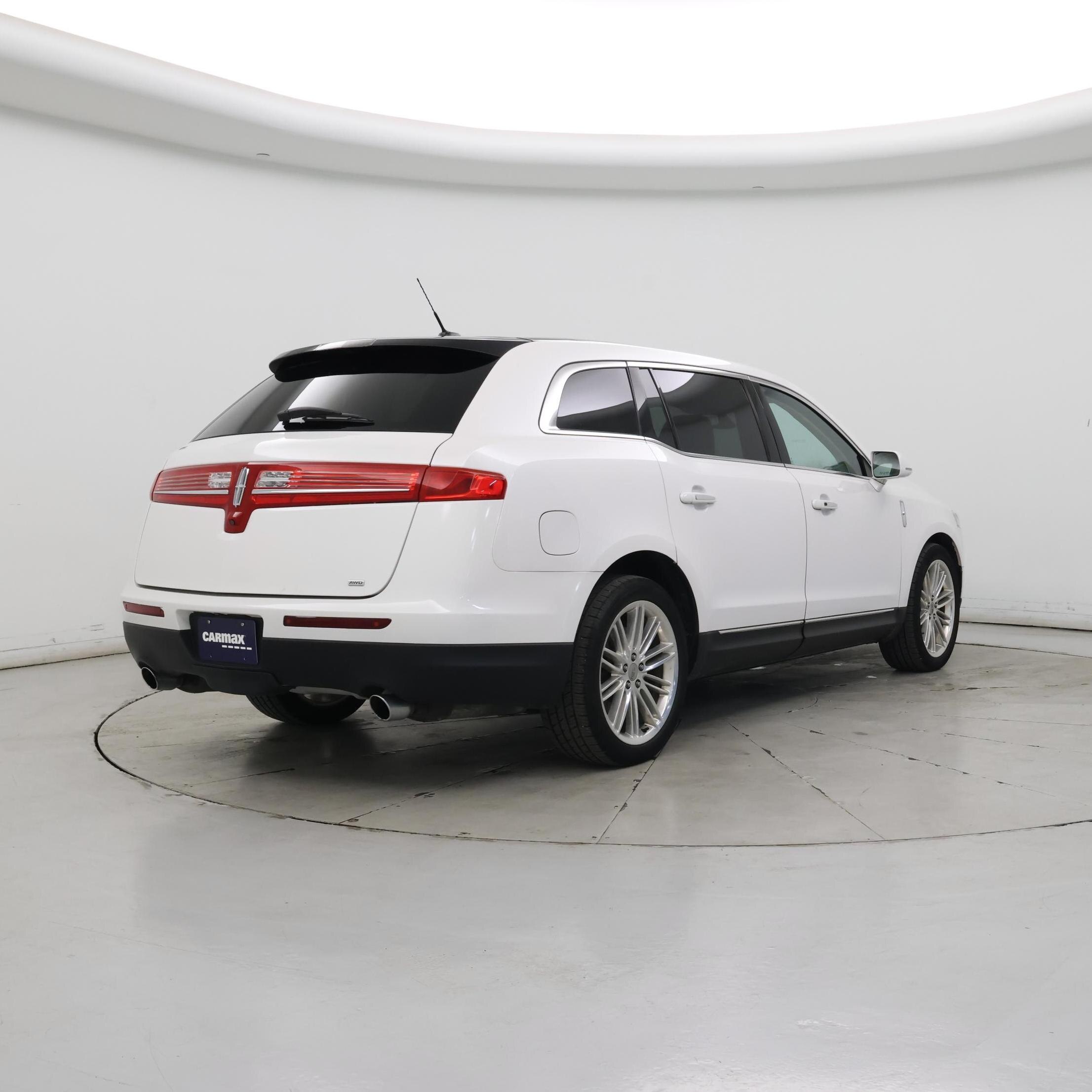 Thumbnail: 2017 Lincoln MKT - 8
