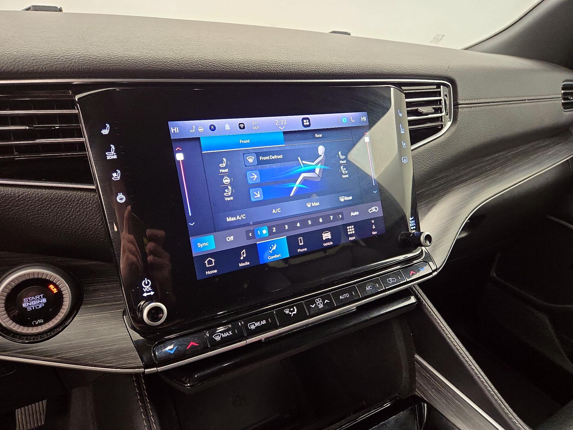 Thumbnail: 2024 Jeep Wagoneer - 17