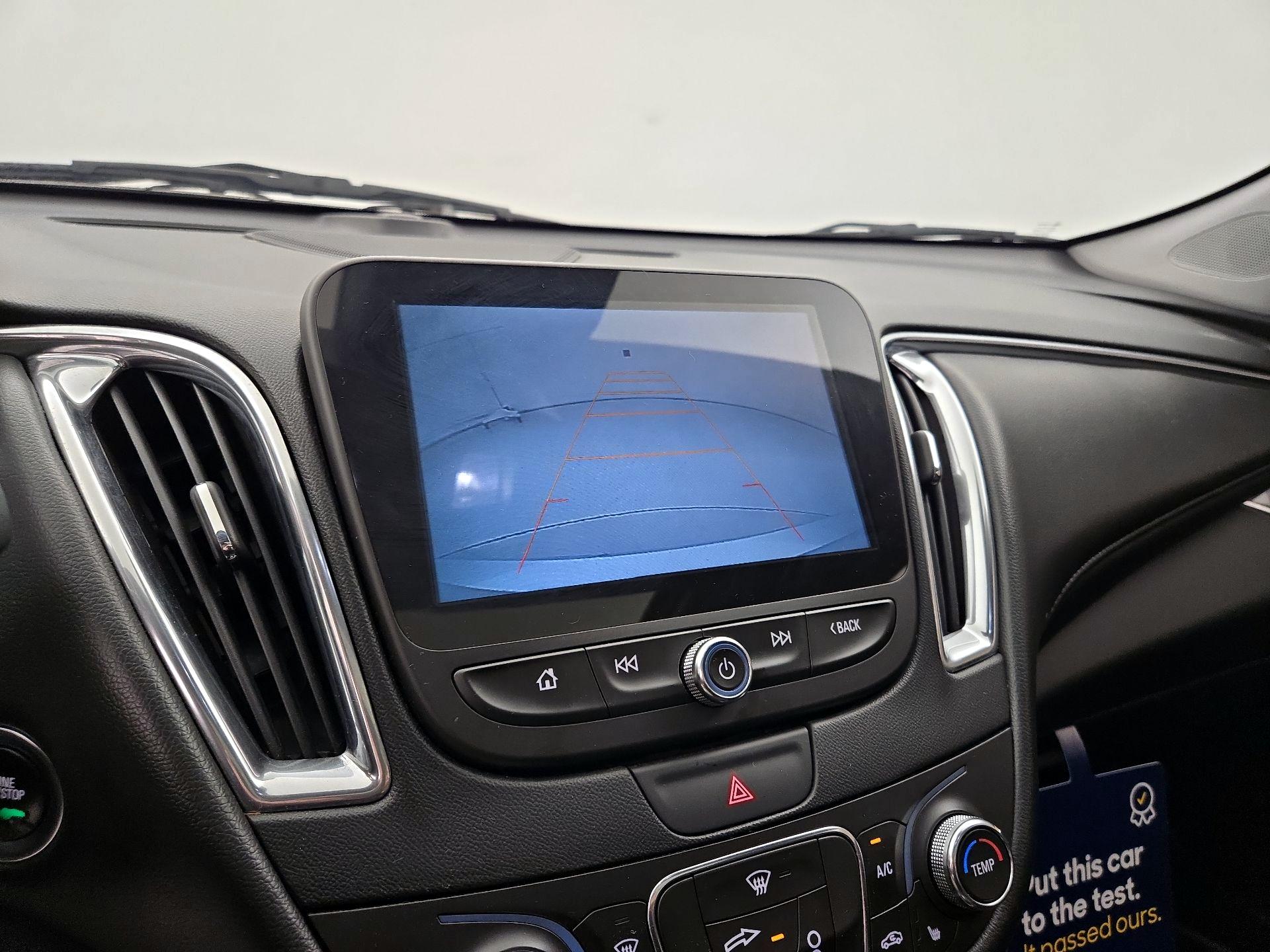 Thumbnail: 2016 Chevrolet Malibu - 15