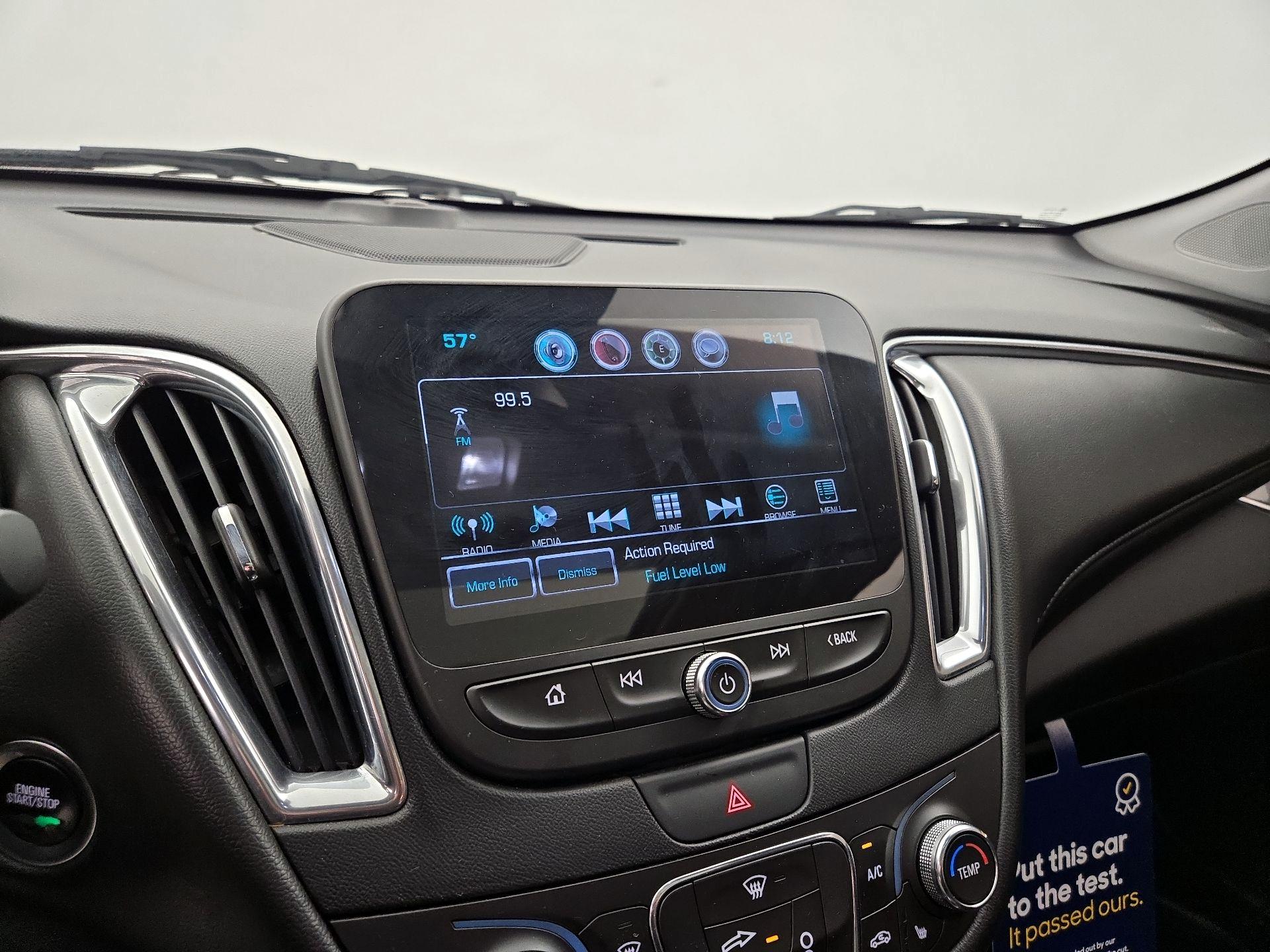 Thumbnail: 2016 Chevrolet Malibu - 16