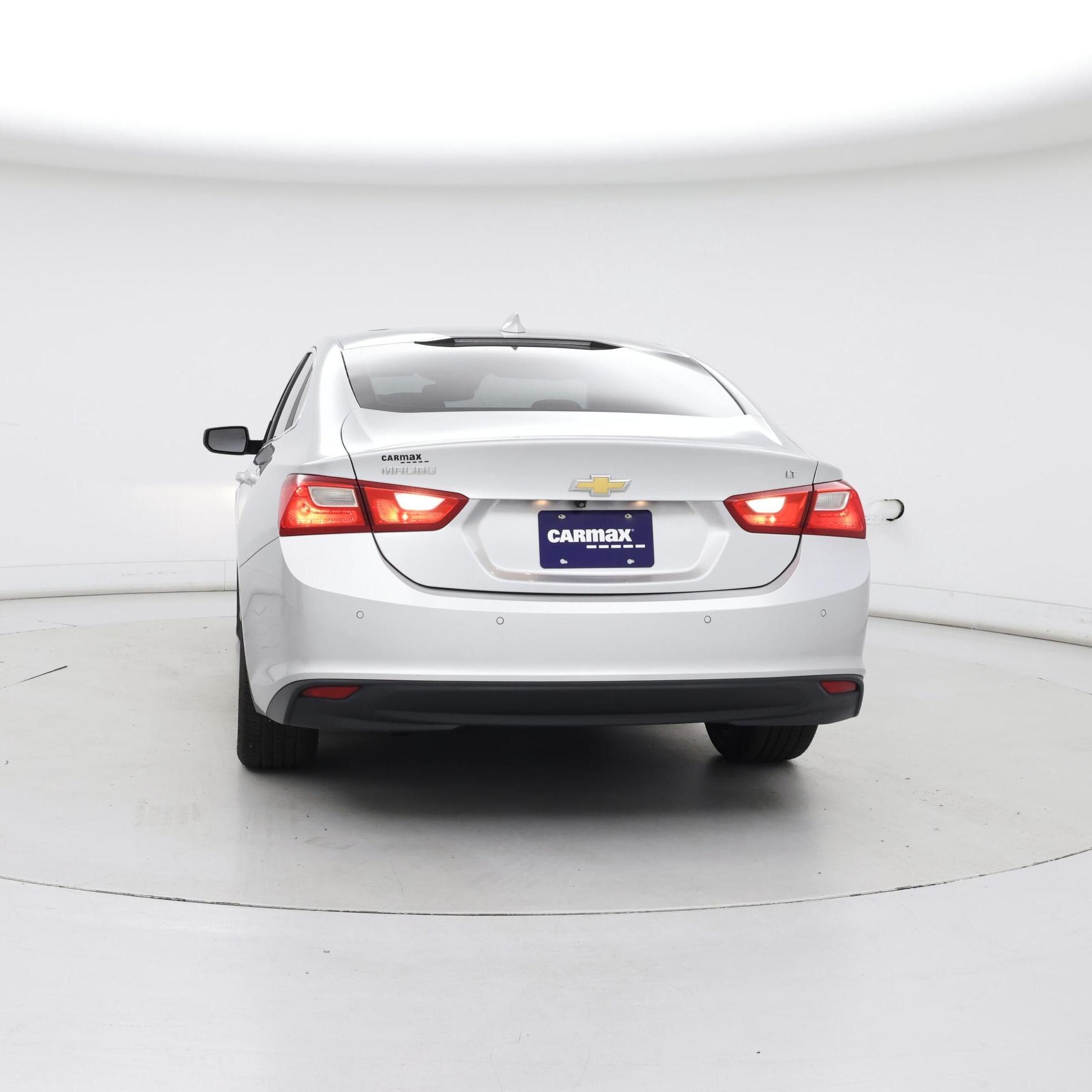 Thumbnail: 2016 Chevrolet Malibu - 6