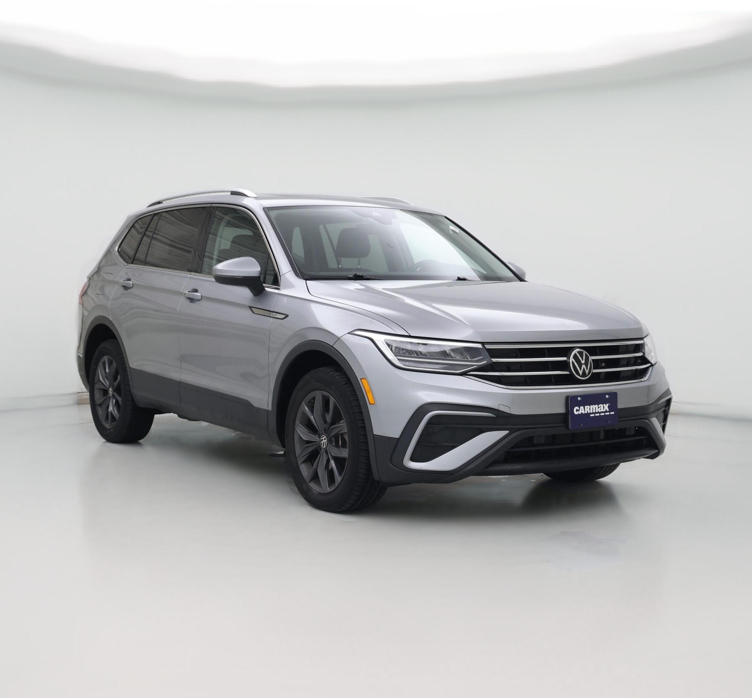Thumbnail: 2022 Volkswagen Tiguan - 1