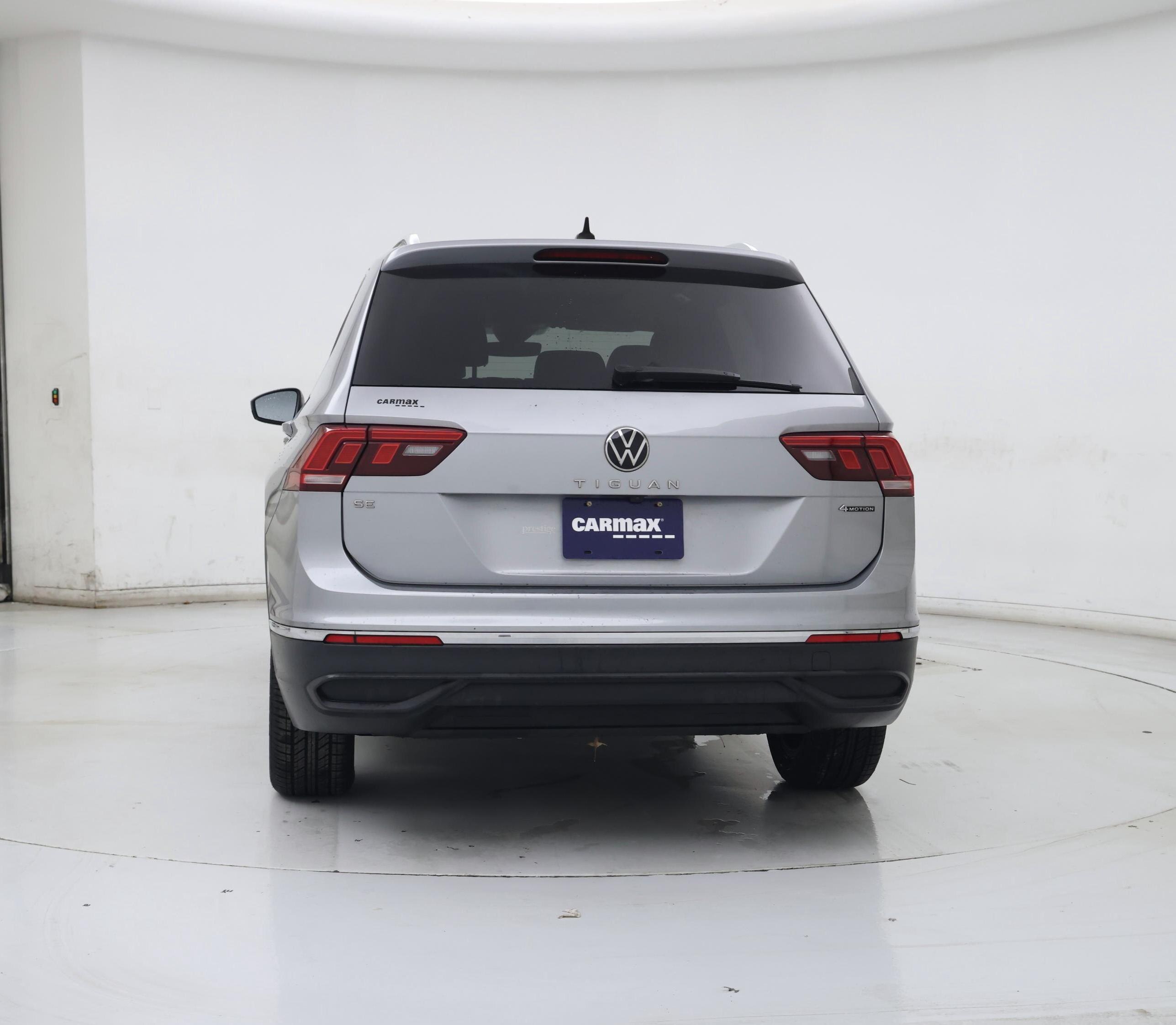 Thumbnail: 2022 Volkswagen Tiguan - 6