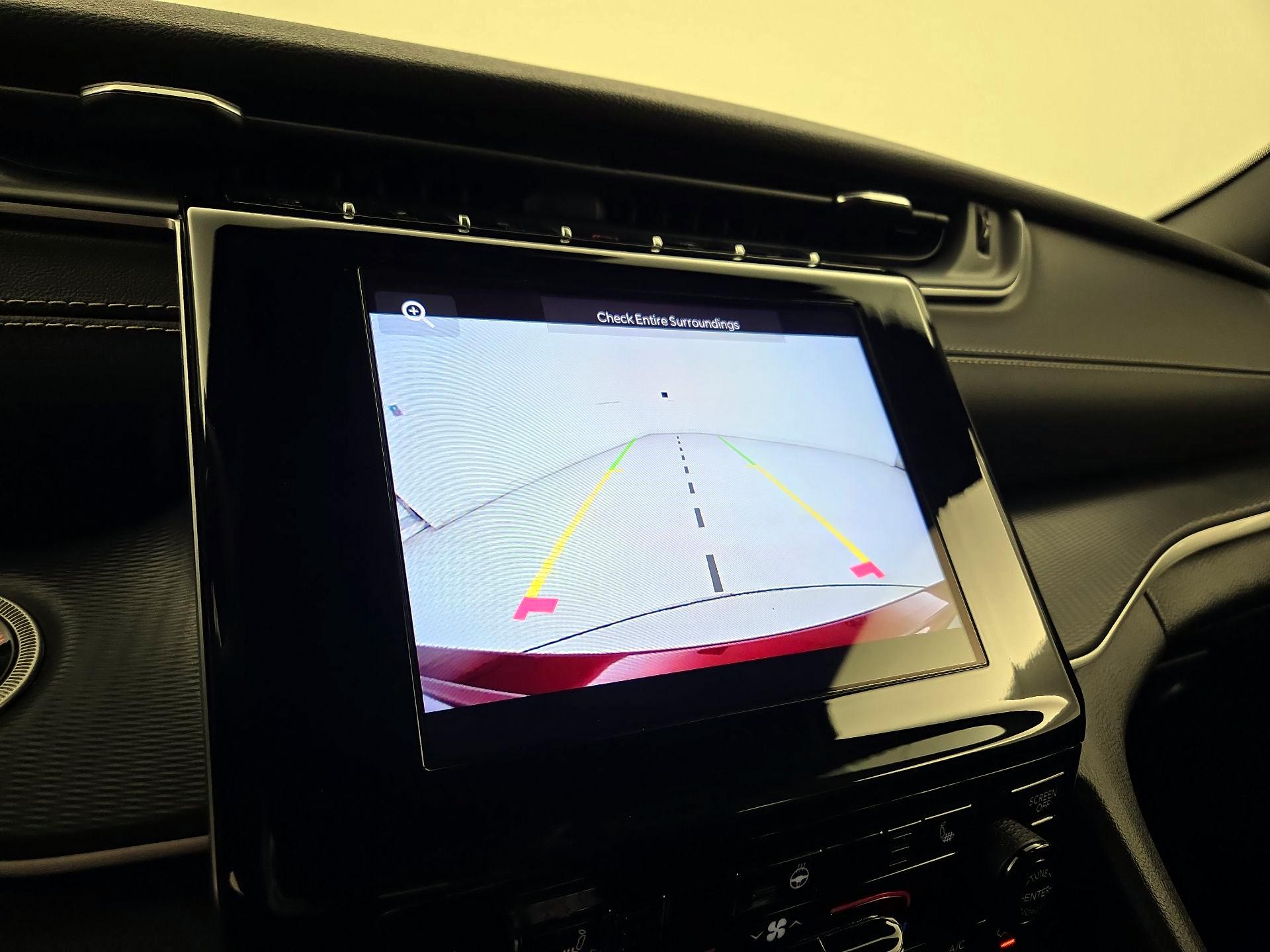 Thumbnail: 2023 Jeep Grand Cherokee - 14