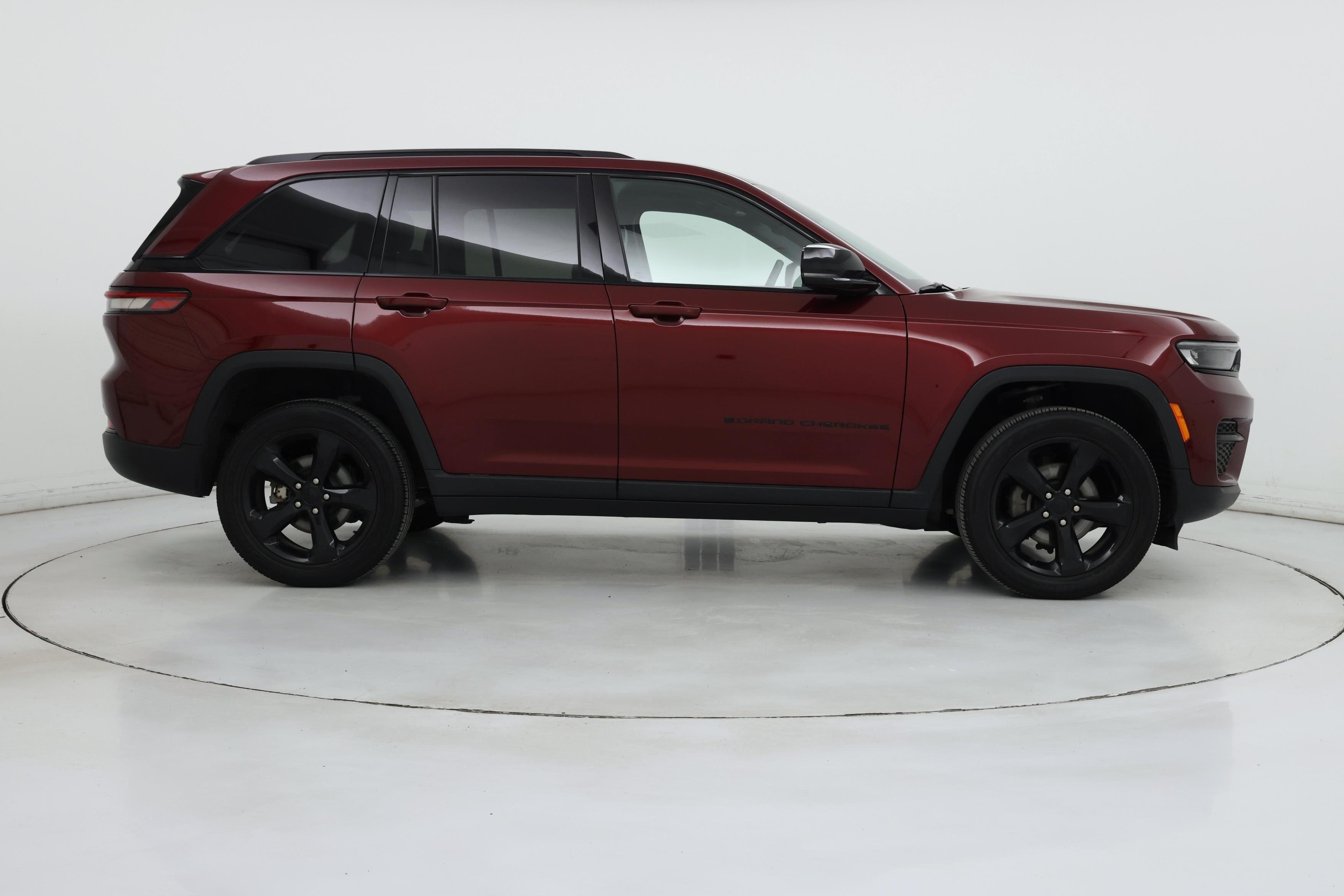 Thumbnail: 2023 Jeep Grand Cherokee - 7