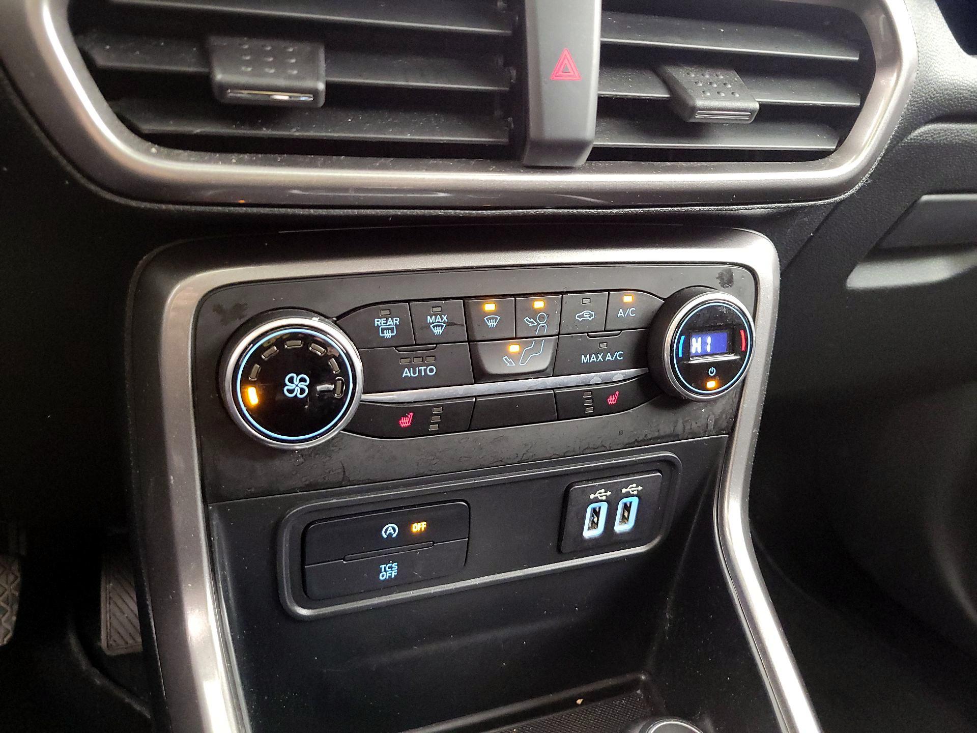 Thumbnail: 2021 Ford EcoSport - 17