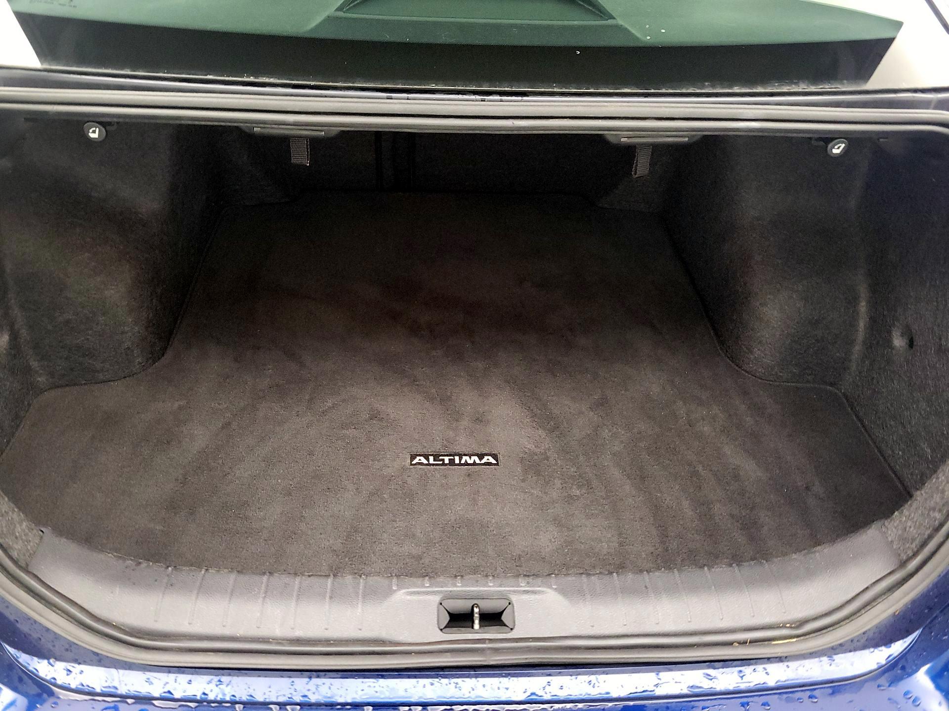 Thumbnail: 2023 Nissan Altima - 20