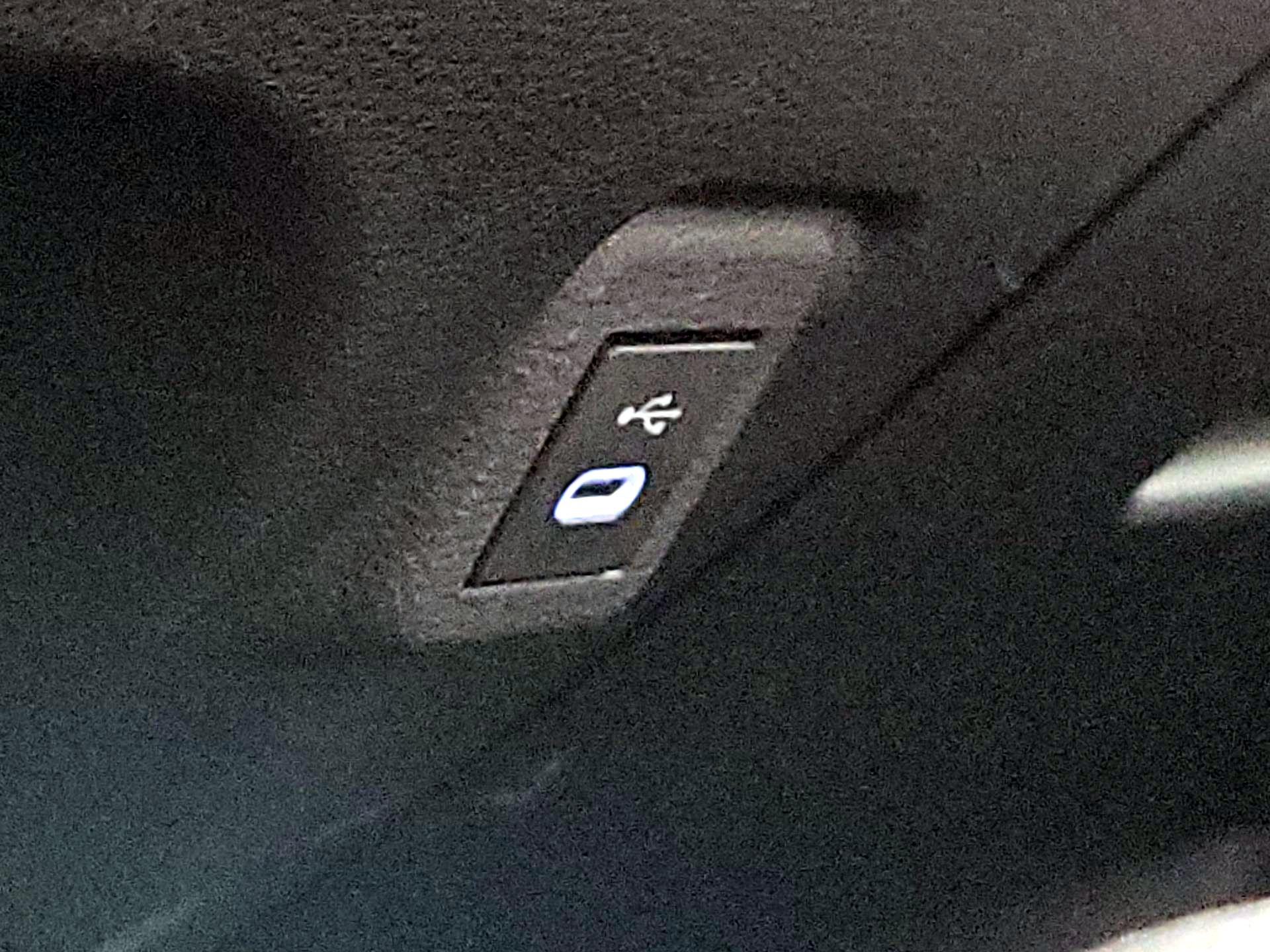 Thumbnail: 2023 Toyota Corolla - 18