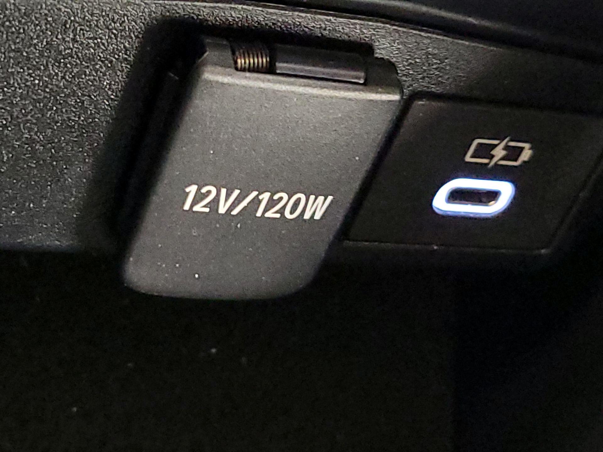 Thumbnail: 2023 Toyota Corolla - 18