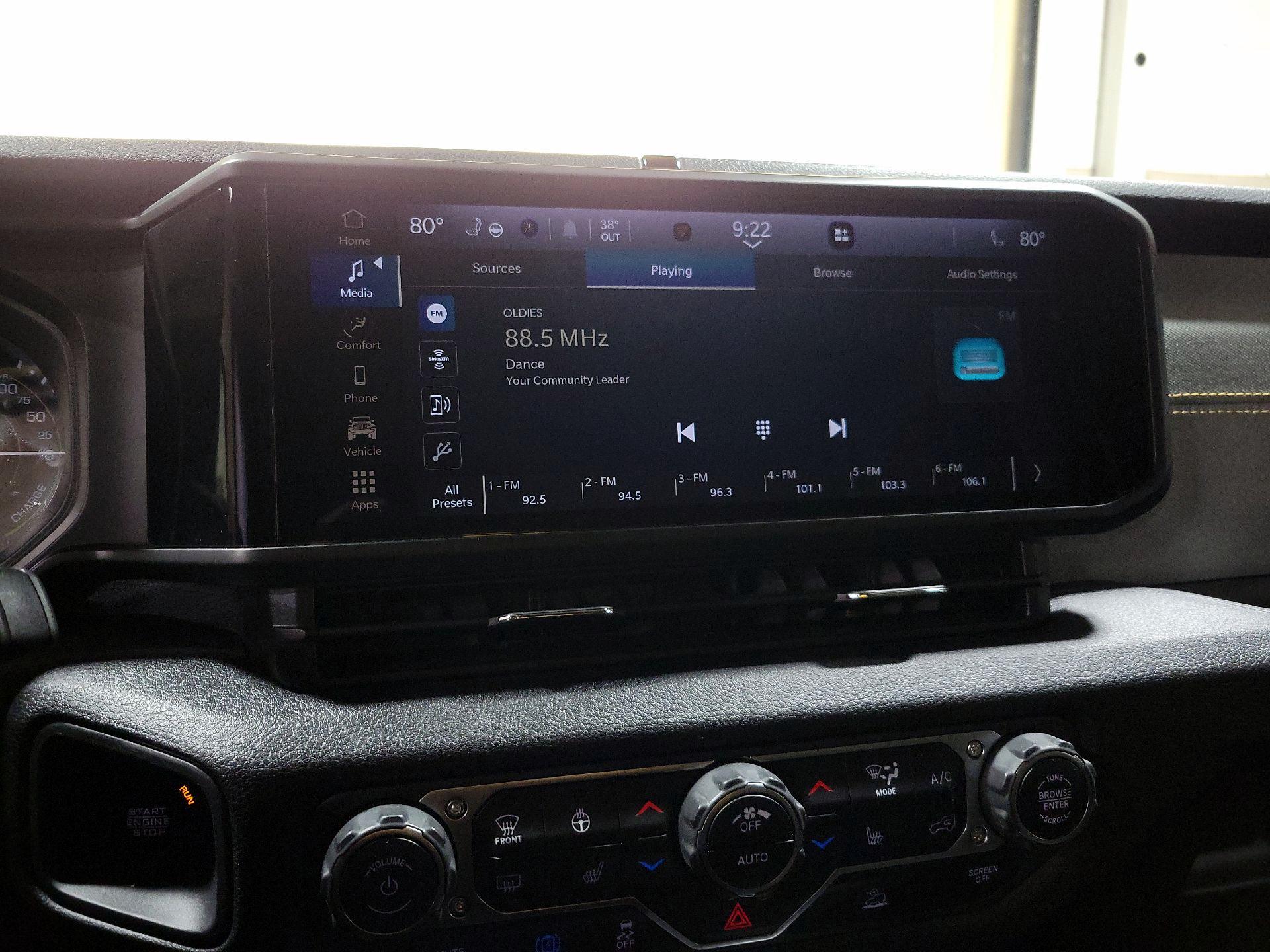 Thumbnail: 2024 Jeep Wrangler - 15