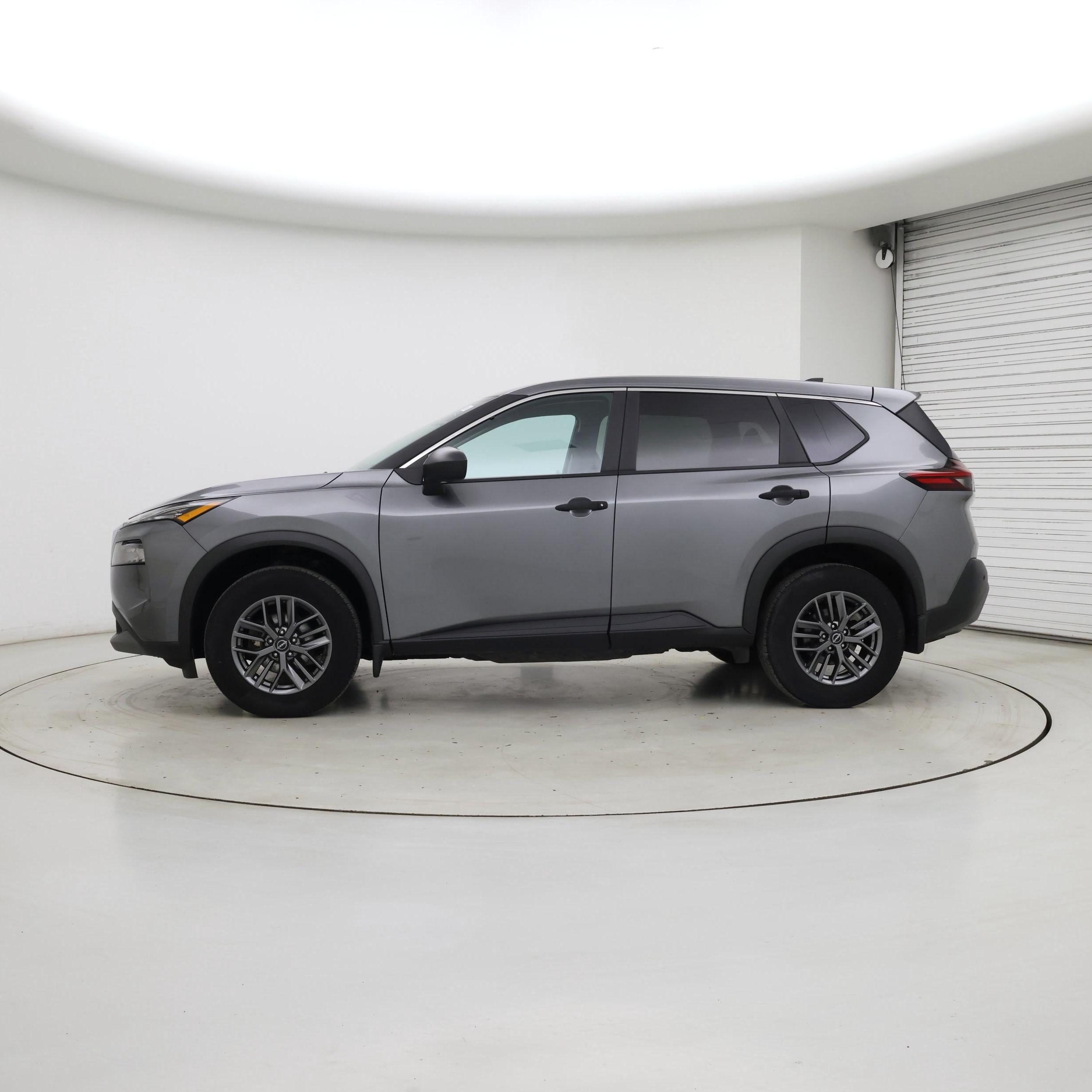 Thumbnail: 2023 Nissan Rogue - 3