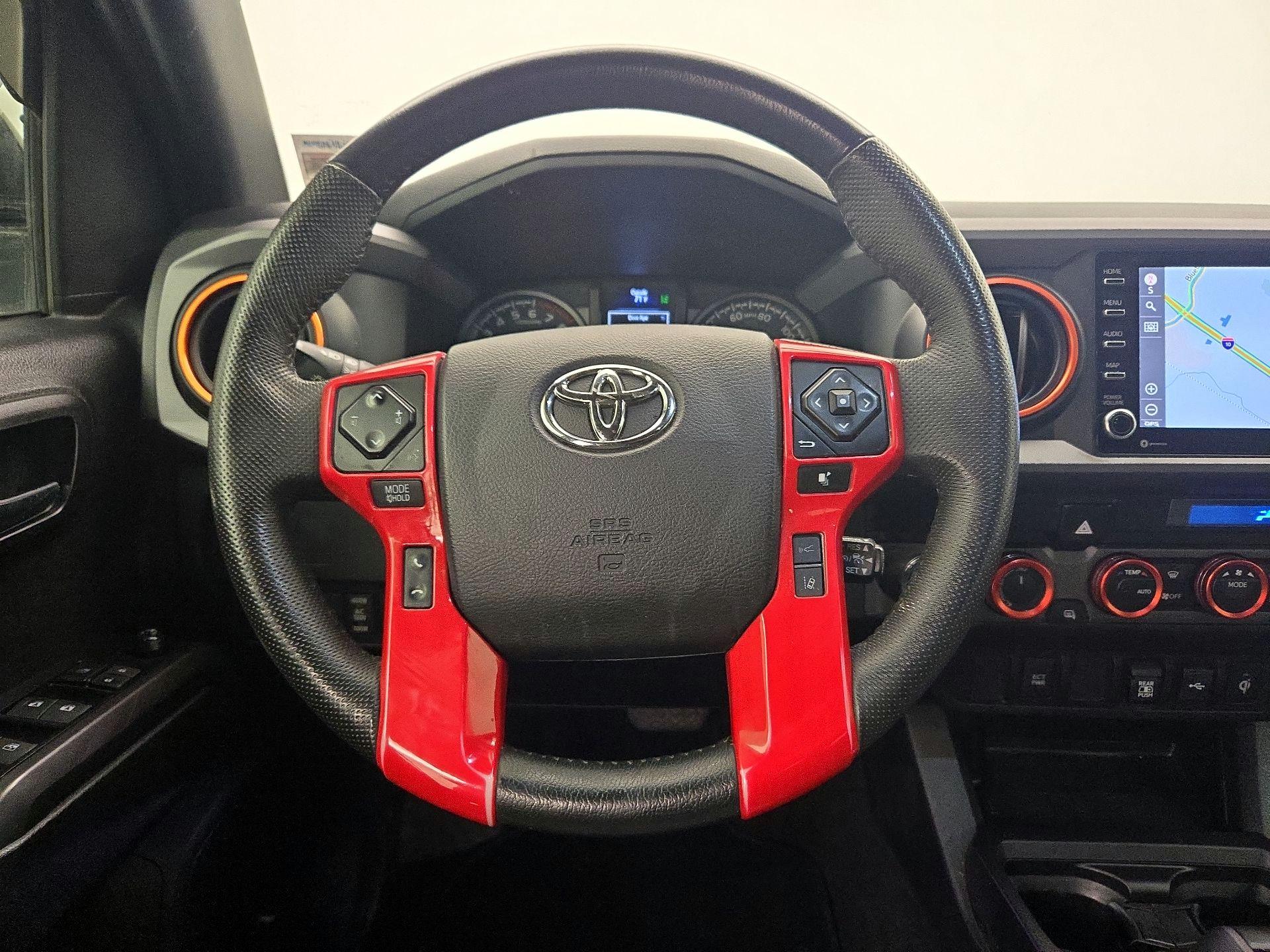 Thumbnail: 2022 Toyota Tacoma - 10