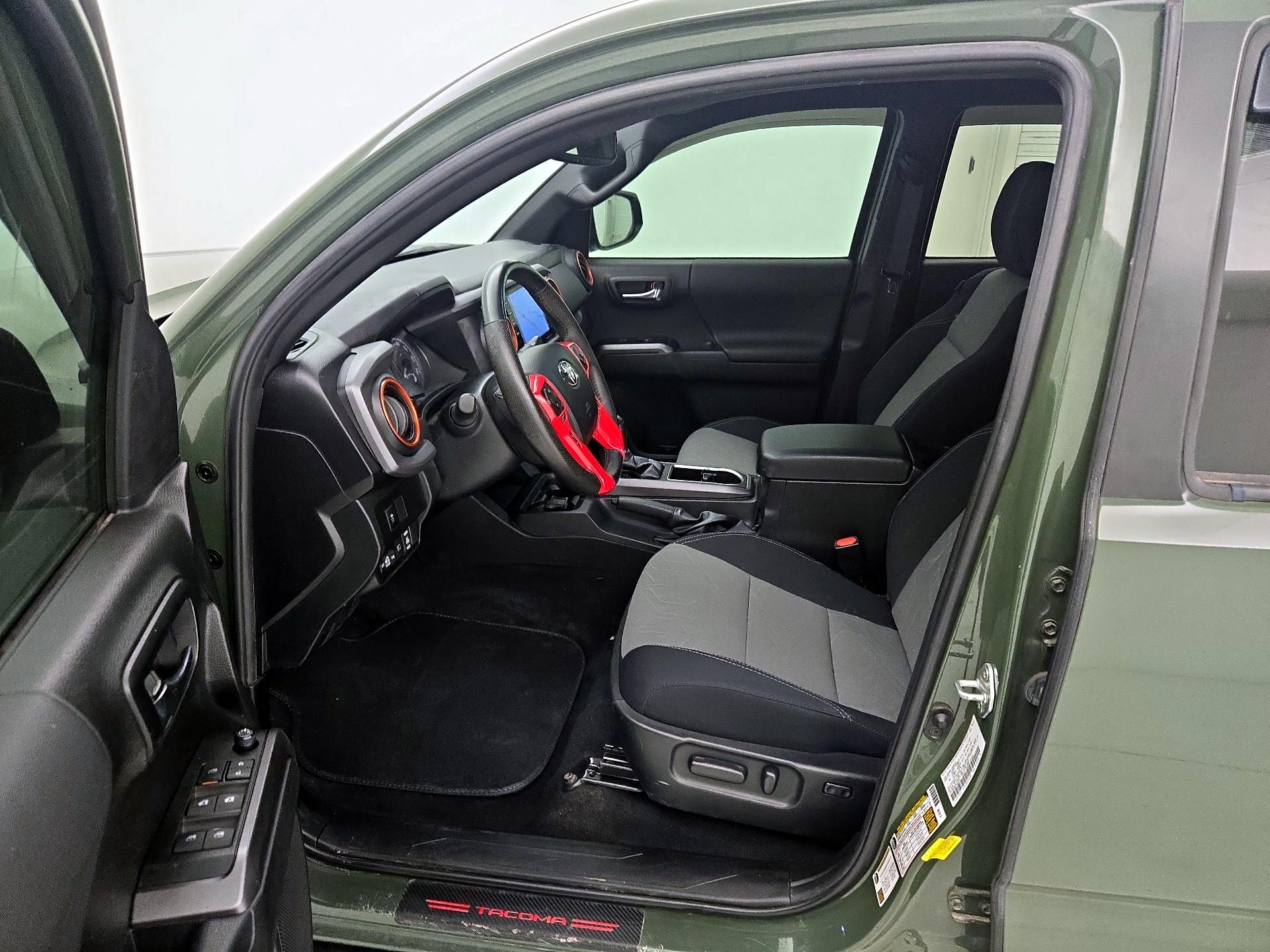 Thumbnail: 2022 Toyota Tacoma - 11