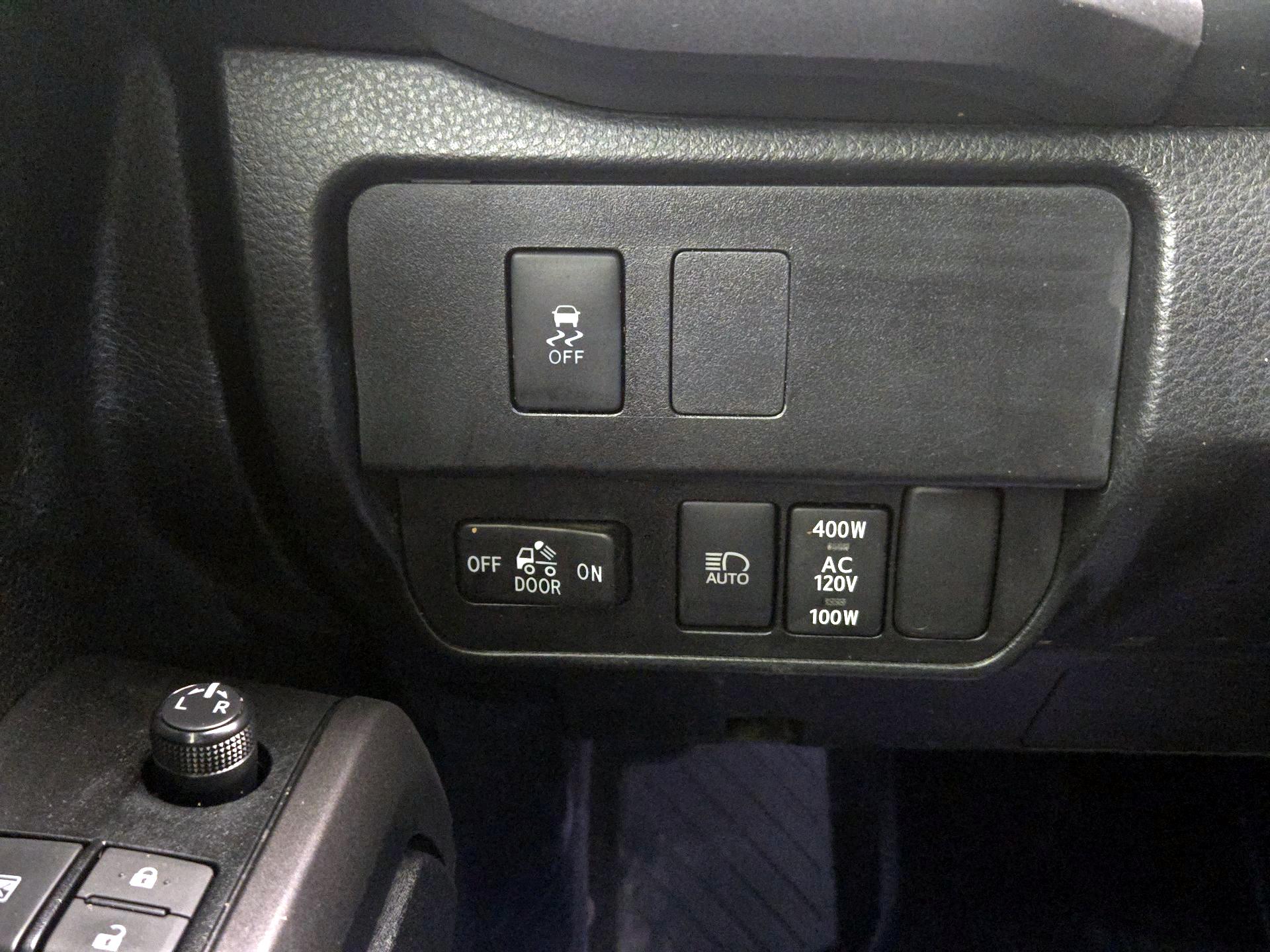 Thumbnail: 2022 Toyota Tacoma - 13