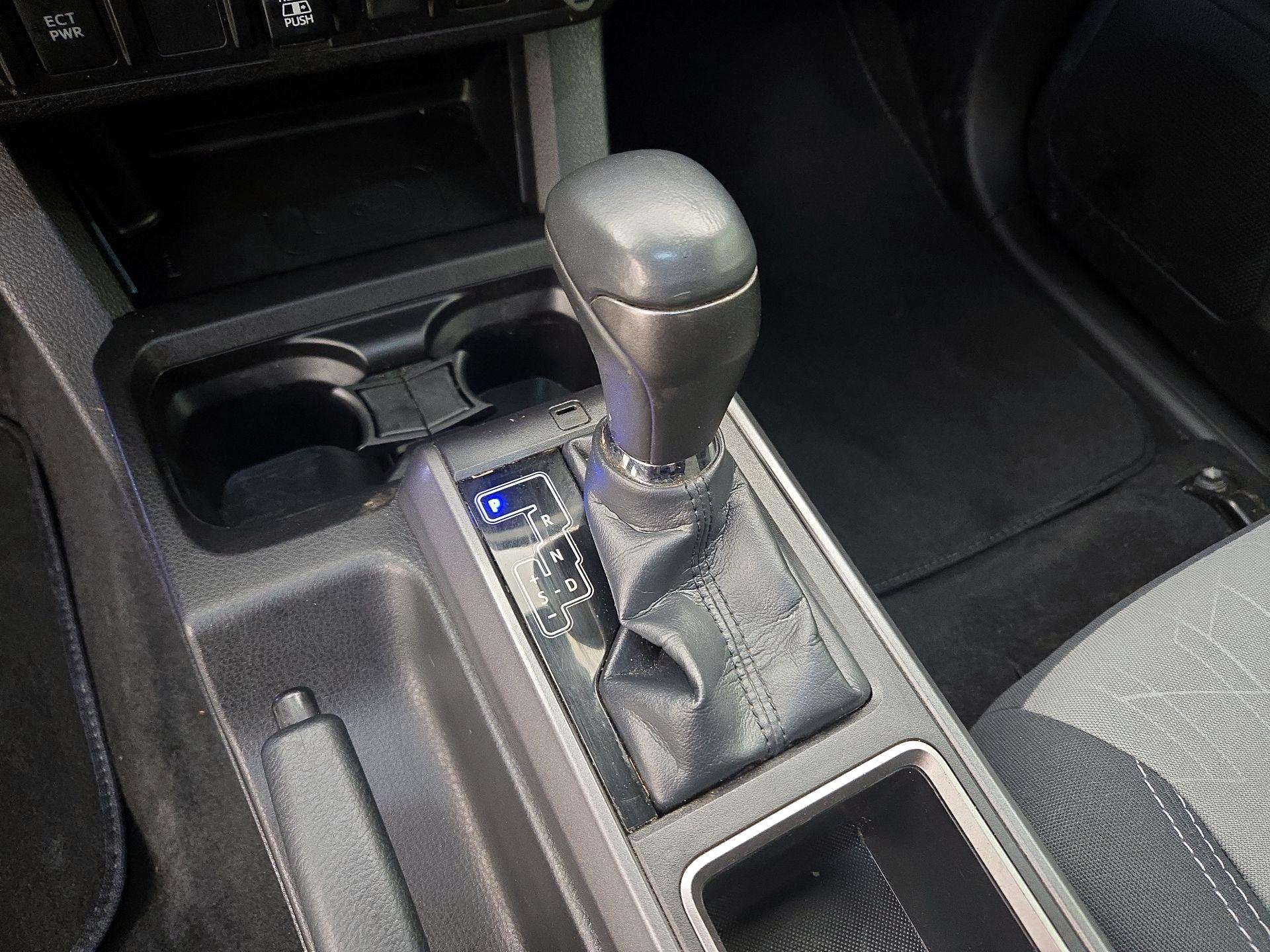 Thumbnail: 2022 Toyota Tacoma - 18