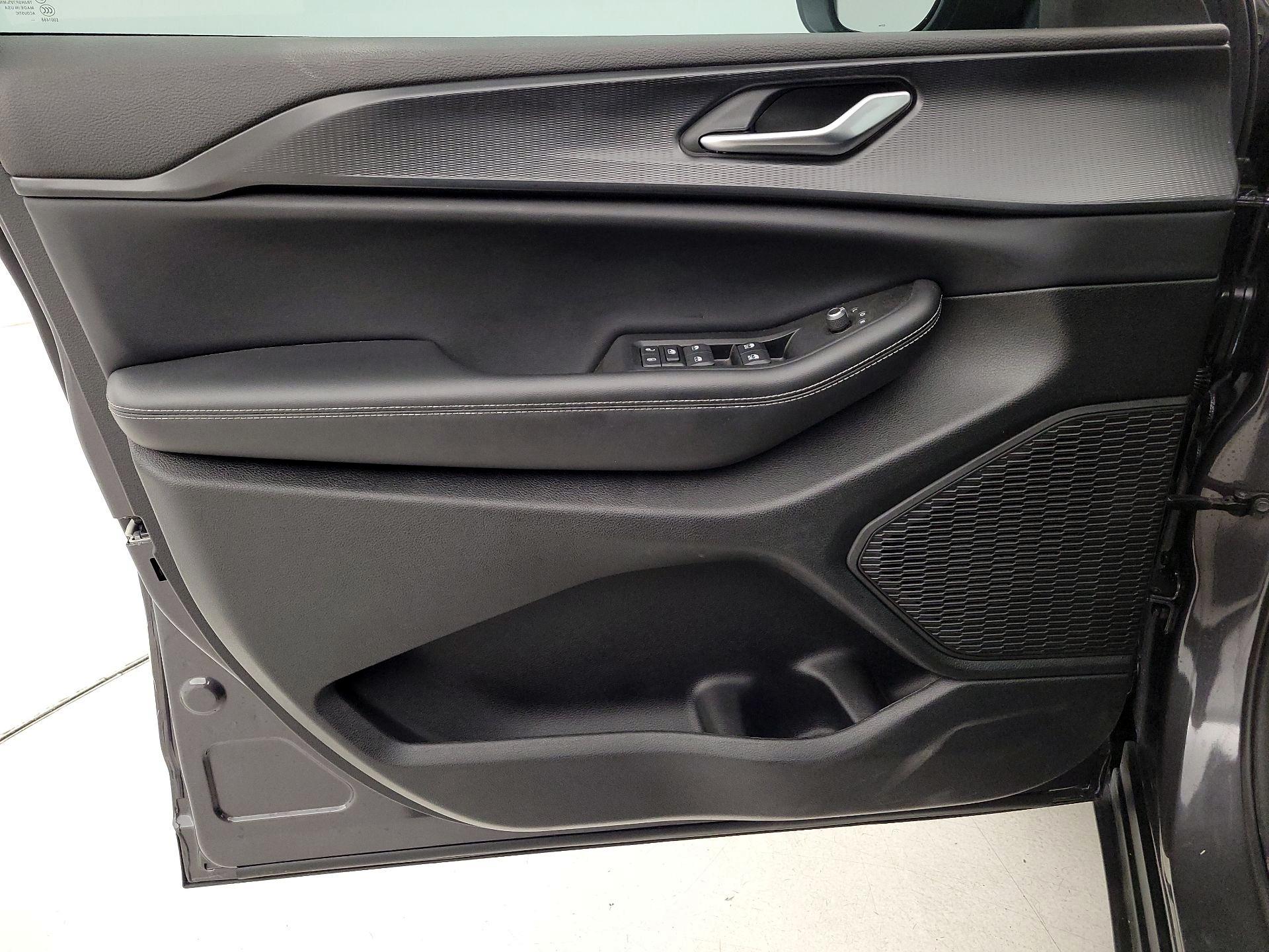 Thumbnail: 2024 Jeep Grand Cherokee - 12