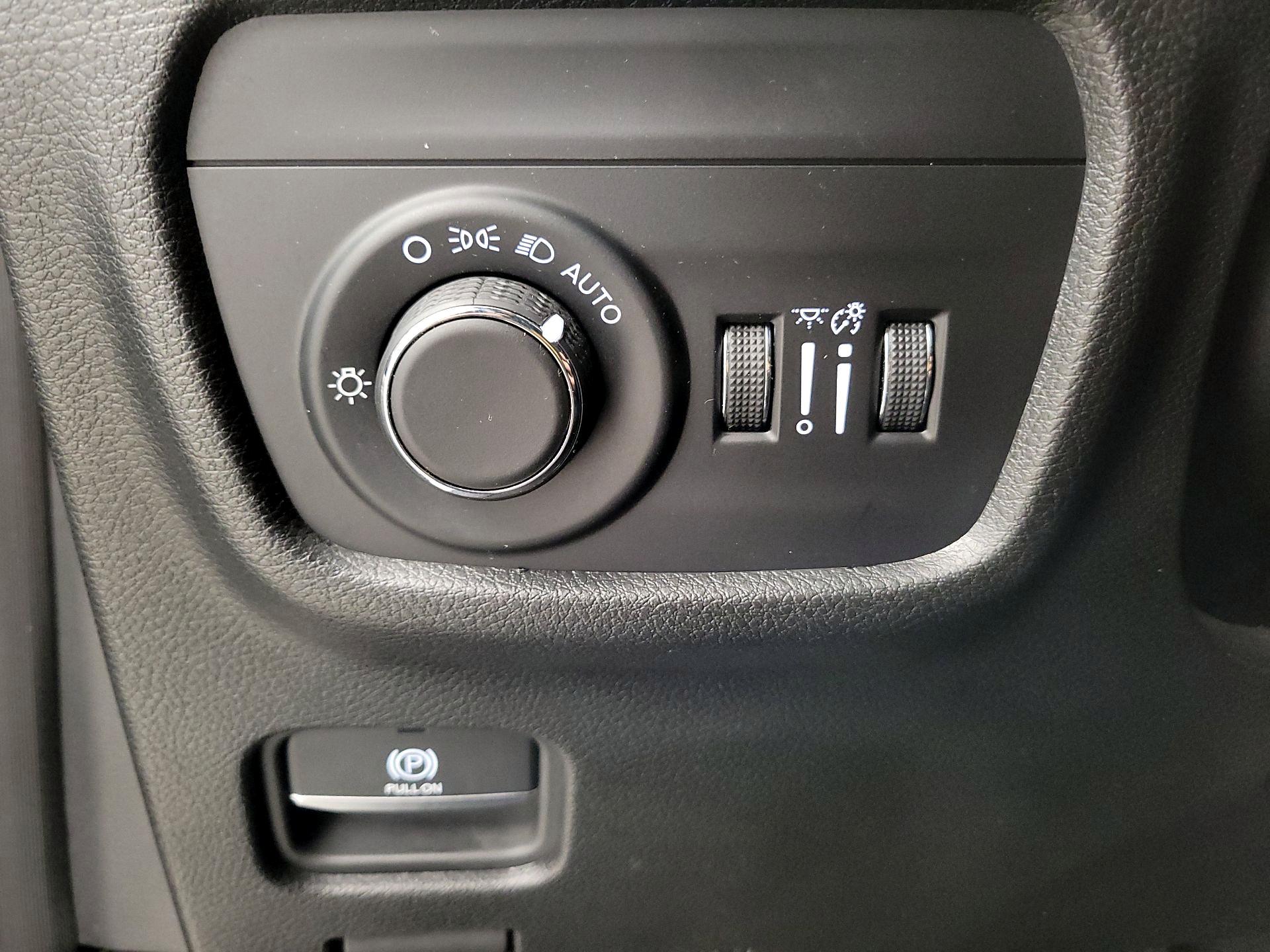 Thumbnail: 2024 Jeep Grand Cherokee - 13