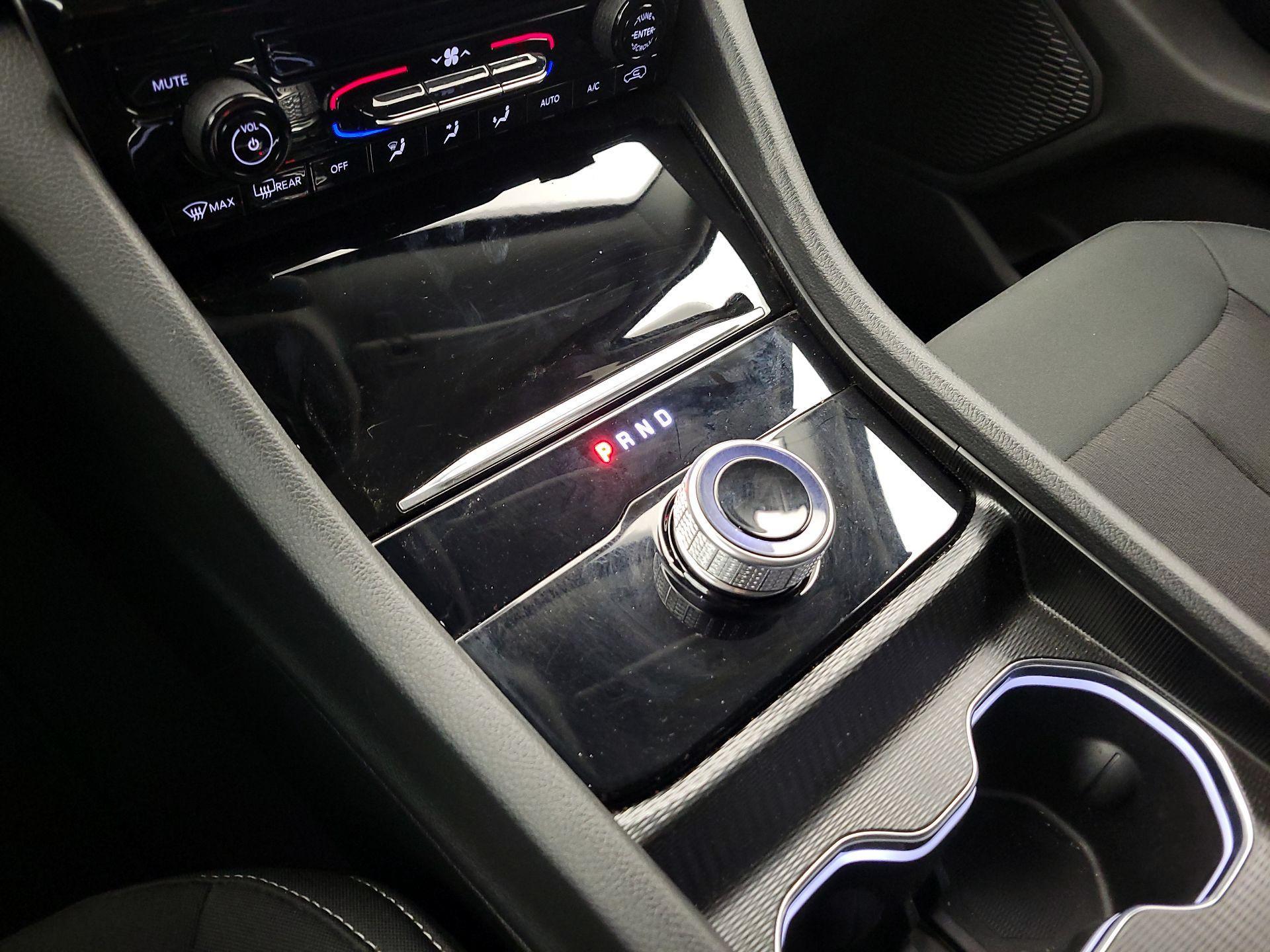 Thumbnail: 2024 Jeep Grand Cherokee - 17