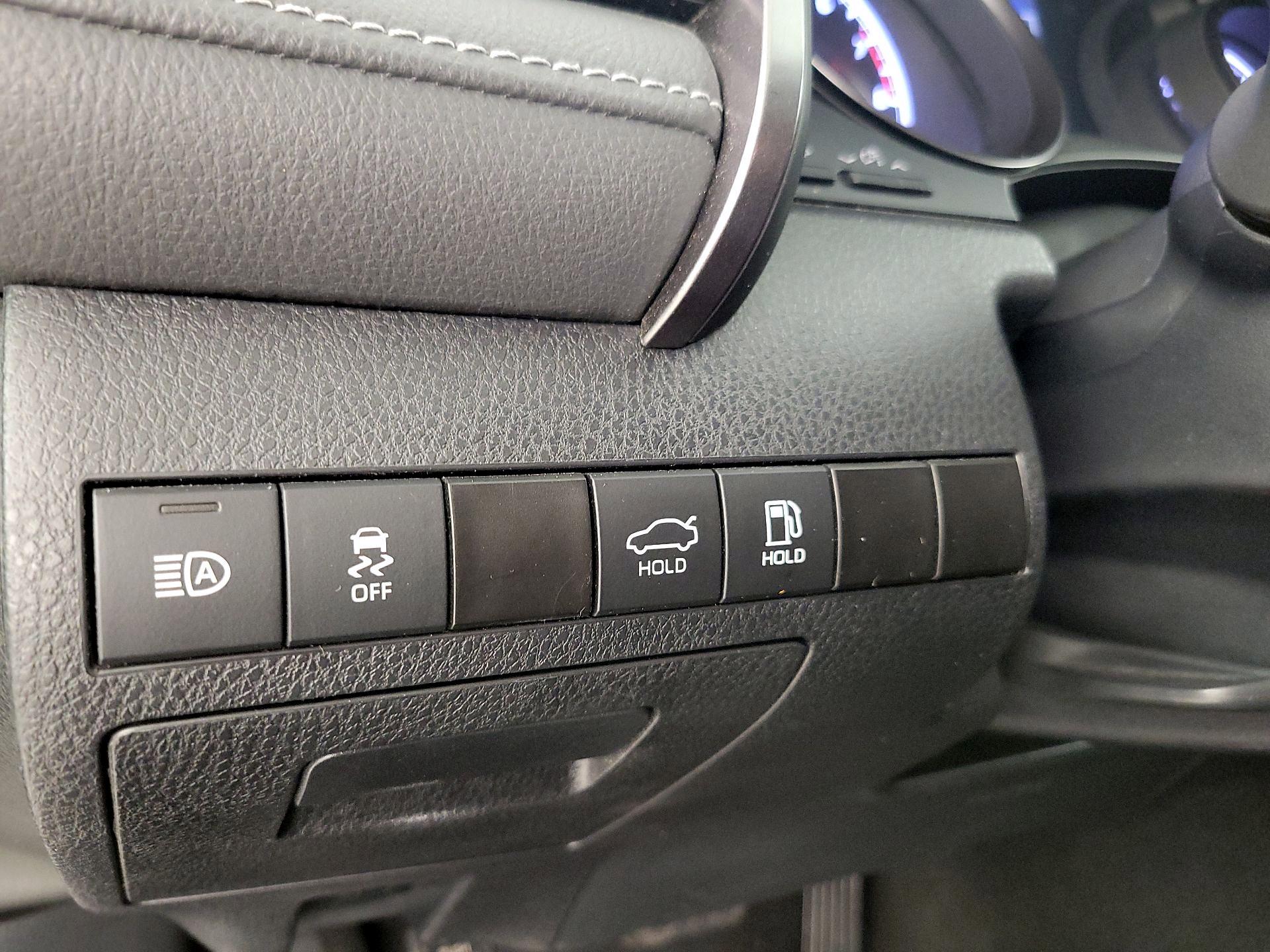 Thumbnail: 2023 Toyota Camry - 13