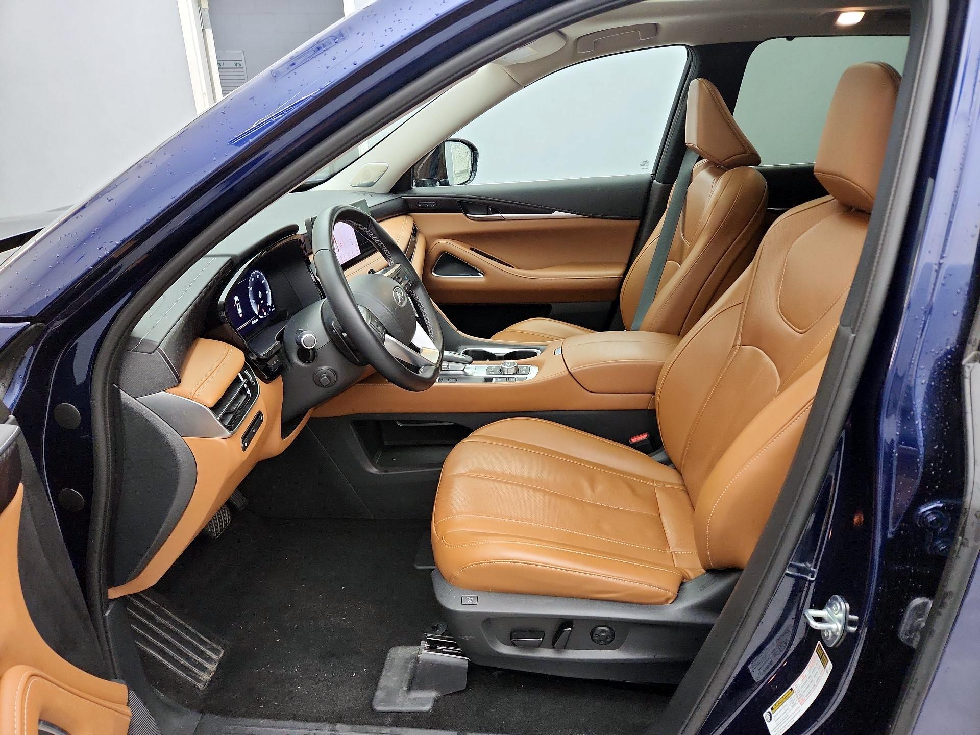 Thumbnail: 2023 INFINITI QX60 - 11