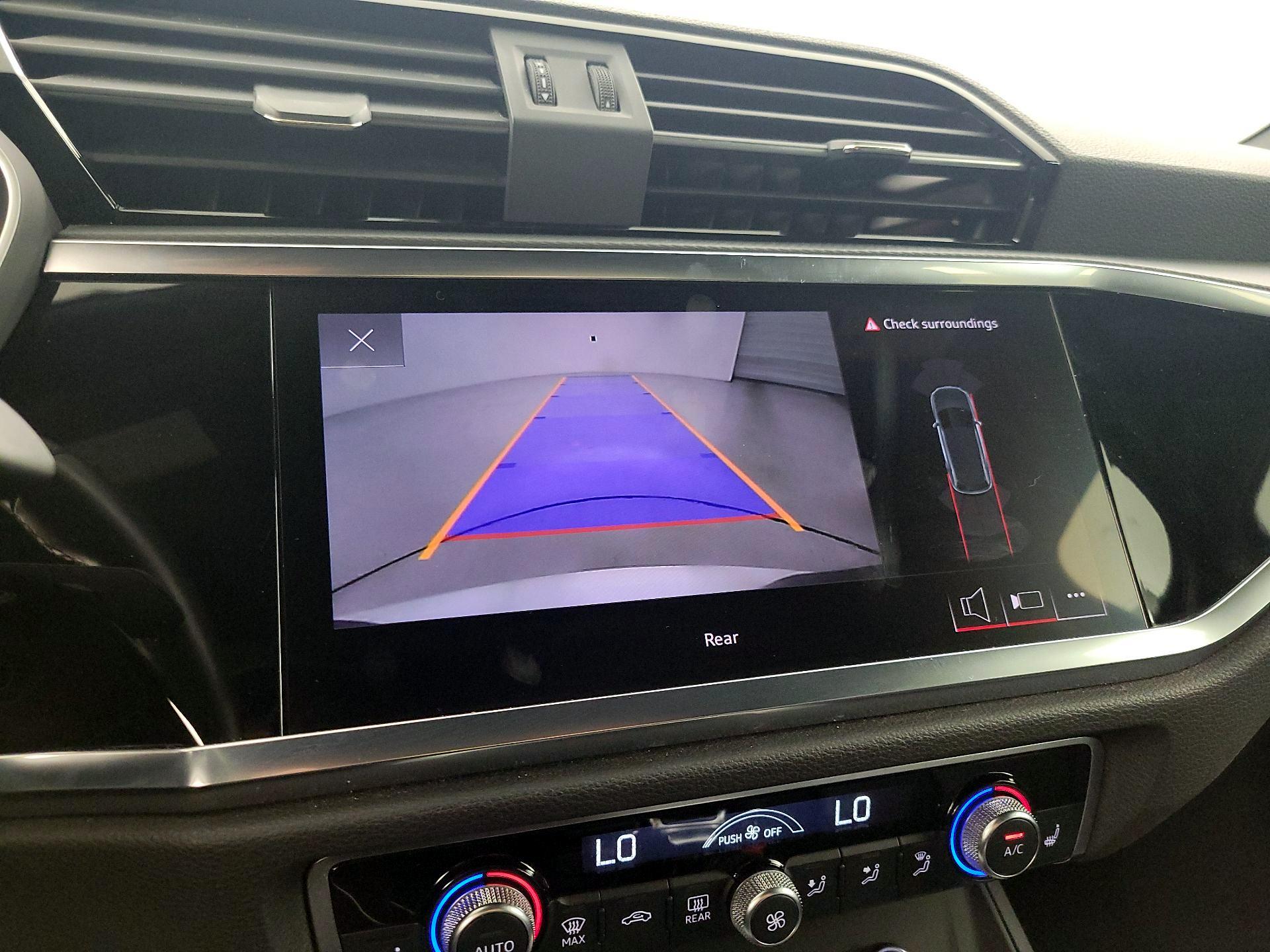 Thumbnail: 2024 Audi Q3 - 14