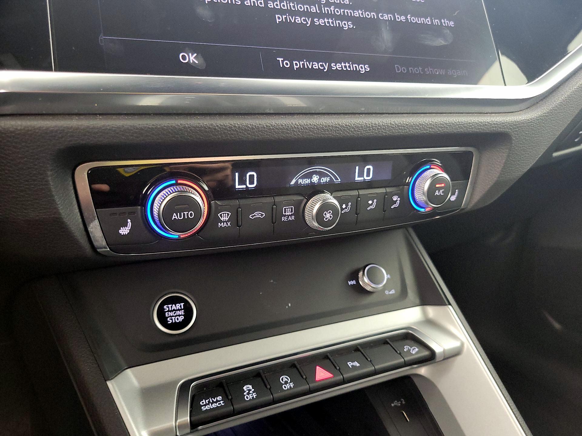 Thumbnail: 2024 Audi Q3 - 16