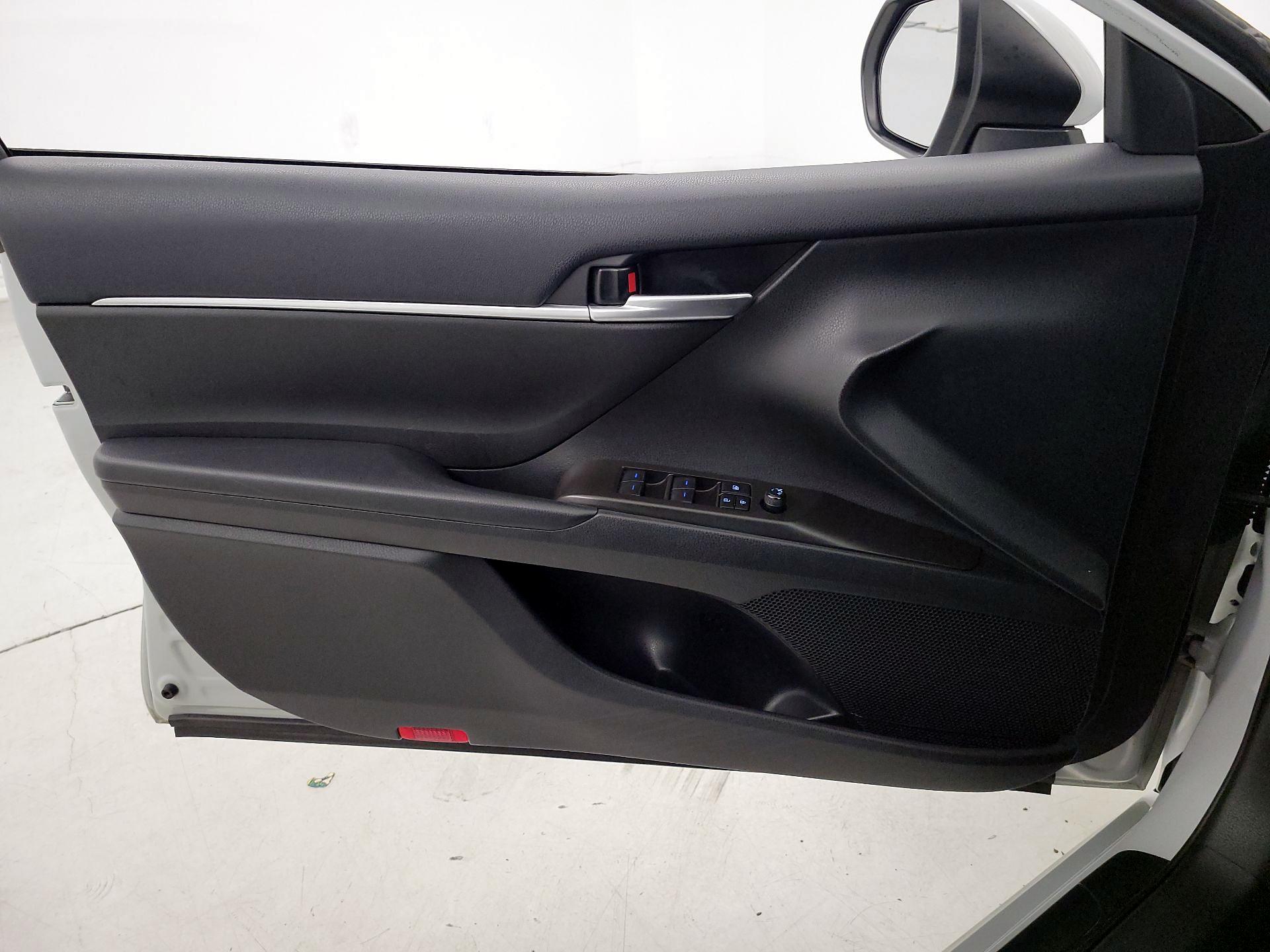 Thumbnail: 2023 Toyota Camry - 12