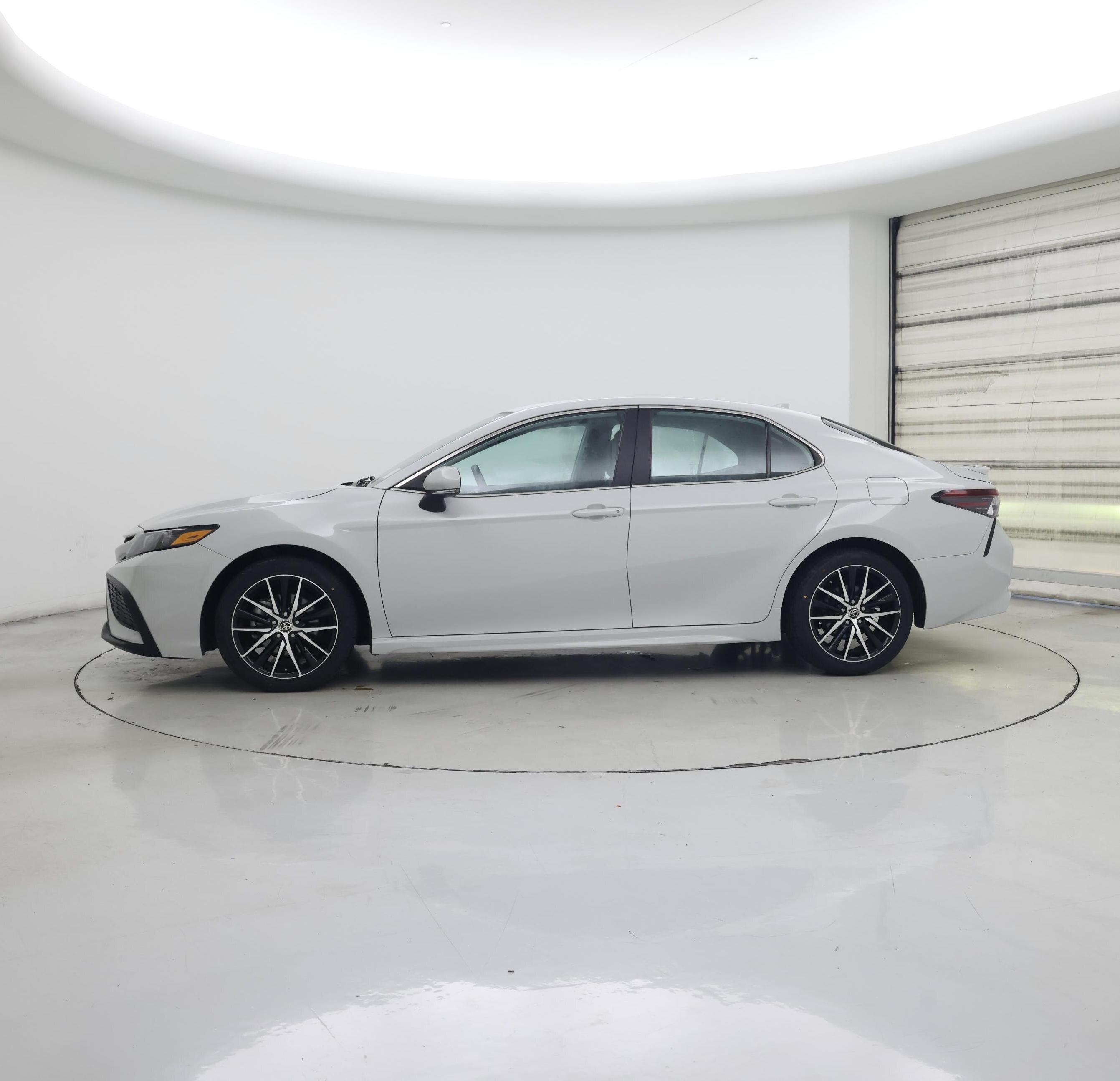 Thumbnail: 2023 Toyota Camry - 3