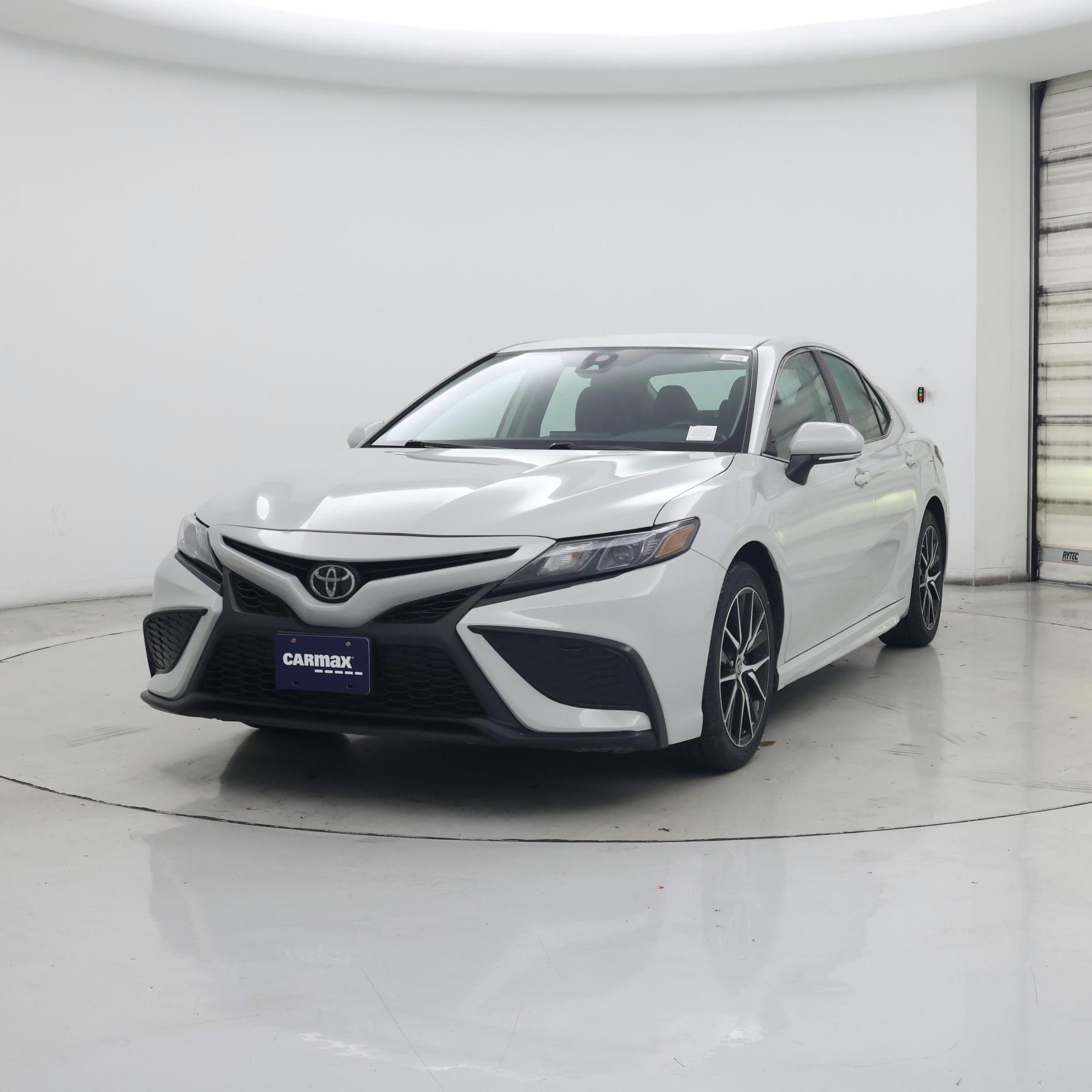 Thumbnail: 2023 Toyota Camry - 4