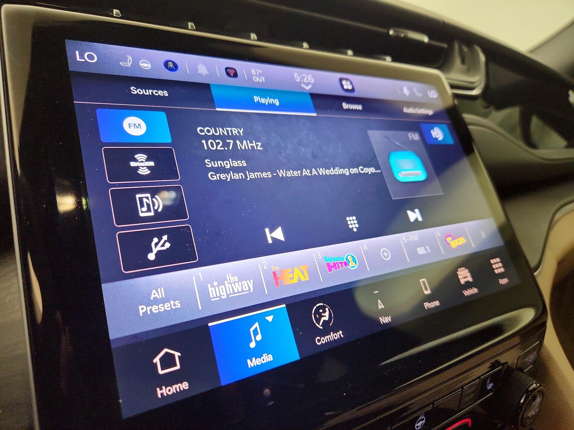 Thumbnail: 2023 Jeep Grand Cherokee - 16