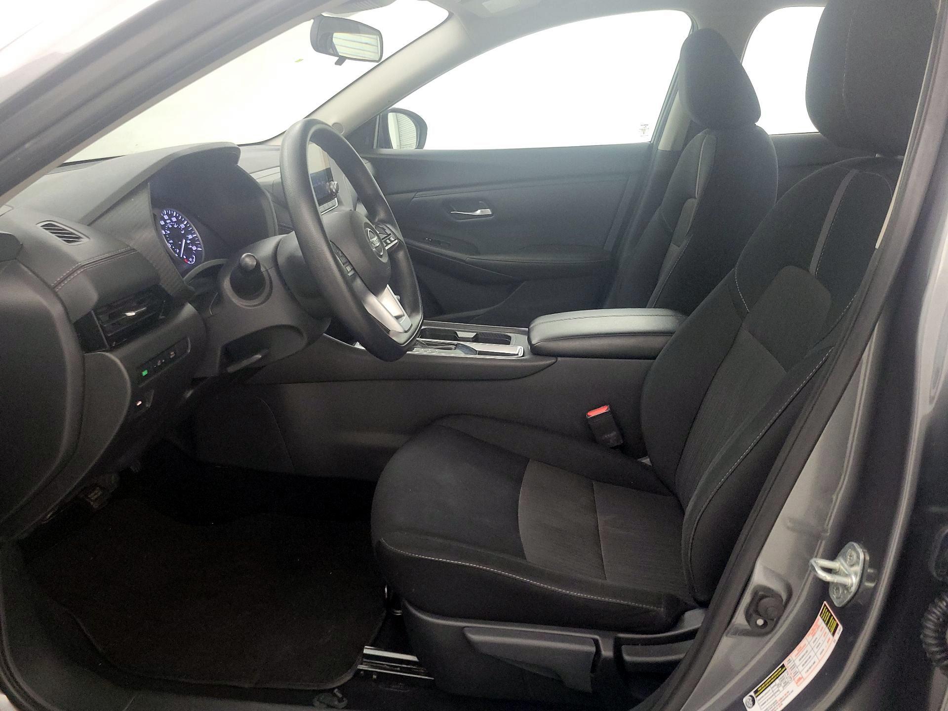 Thumbnail: 2023 Nissan Sentra - 11