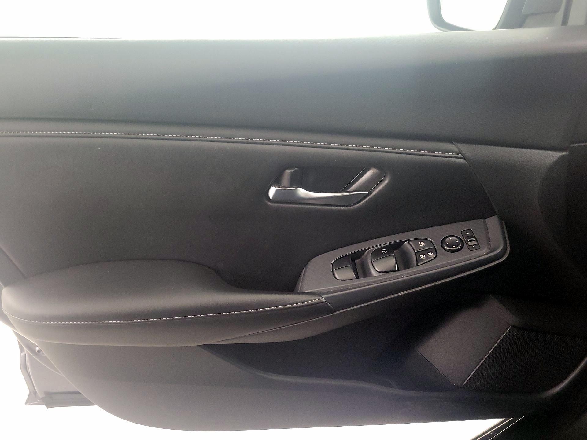 Thumbnail: 2023 Nissan Sentra - 12