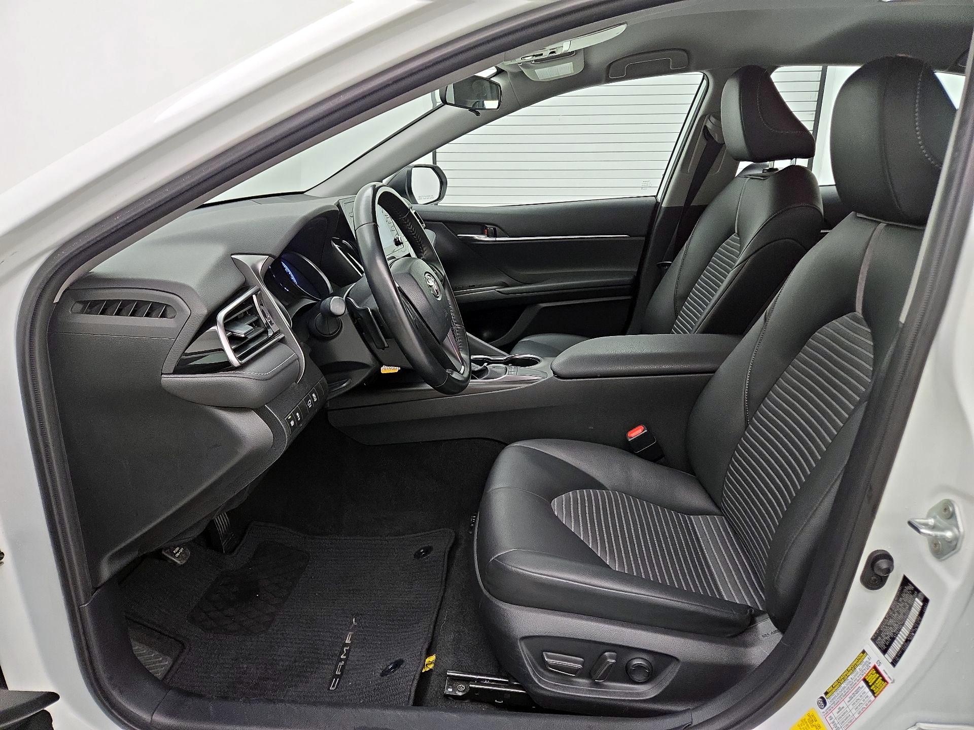 Thumbnail: 2023 Toyota Camry - 11