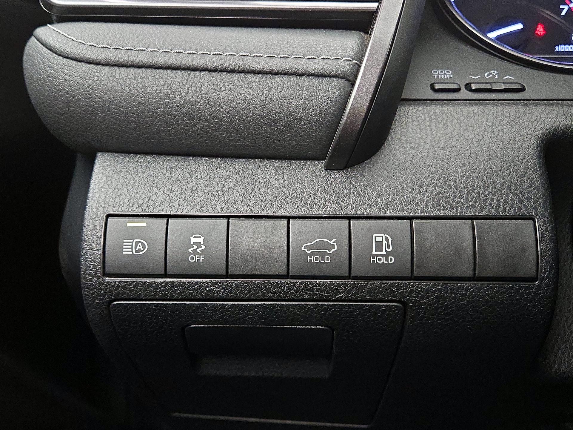 Thumbnail: 2023 Toyota Camry - 13