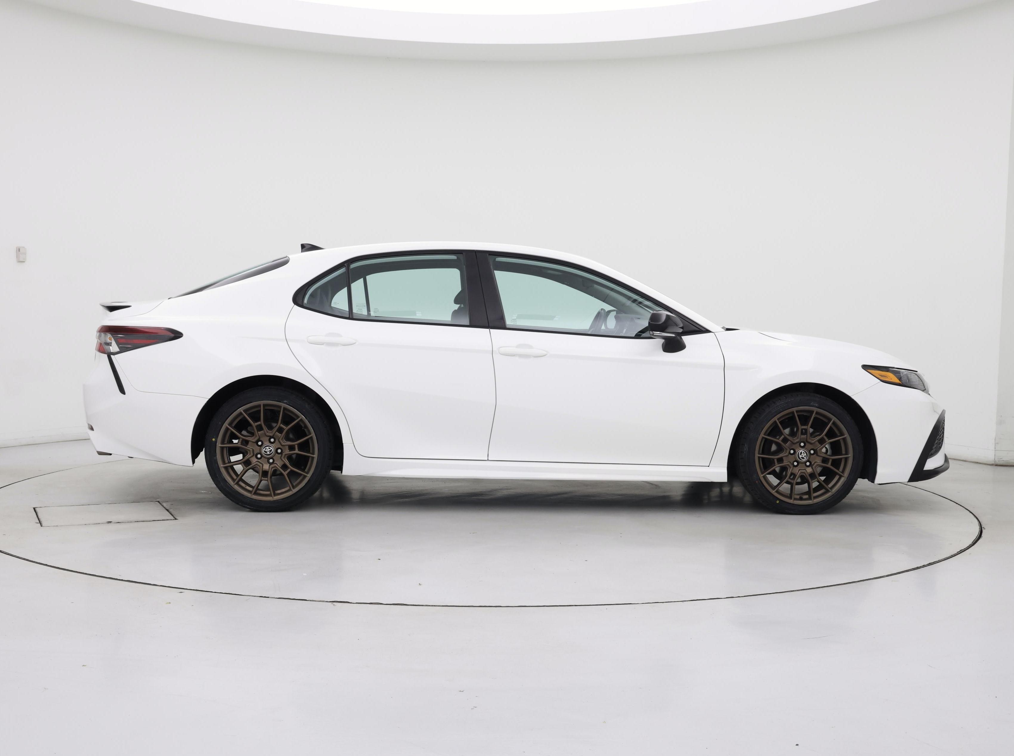 Thumbnail: 2023 Toyota Camry - 7