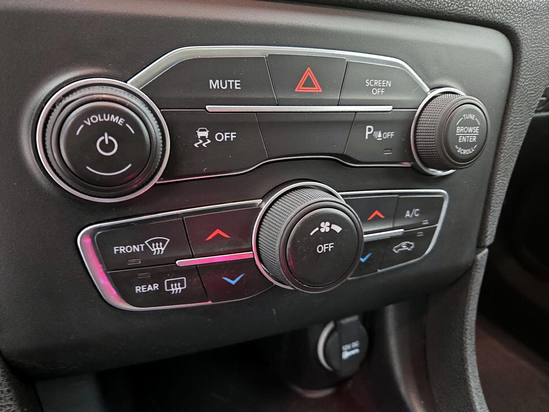 Thumbnail: 2023 Dodge Charger - 16