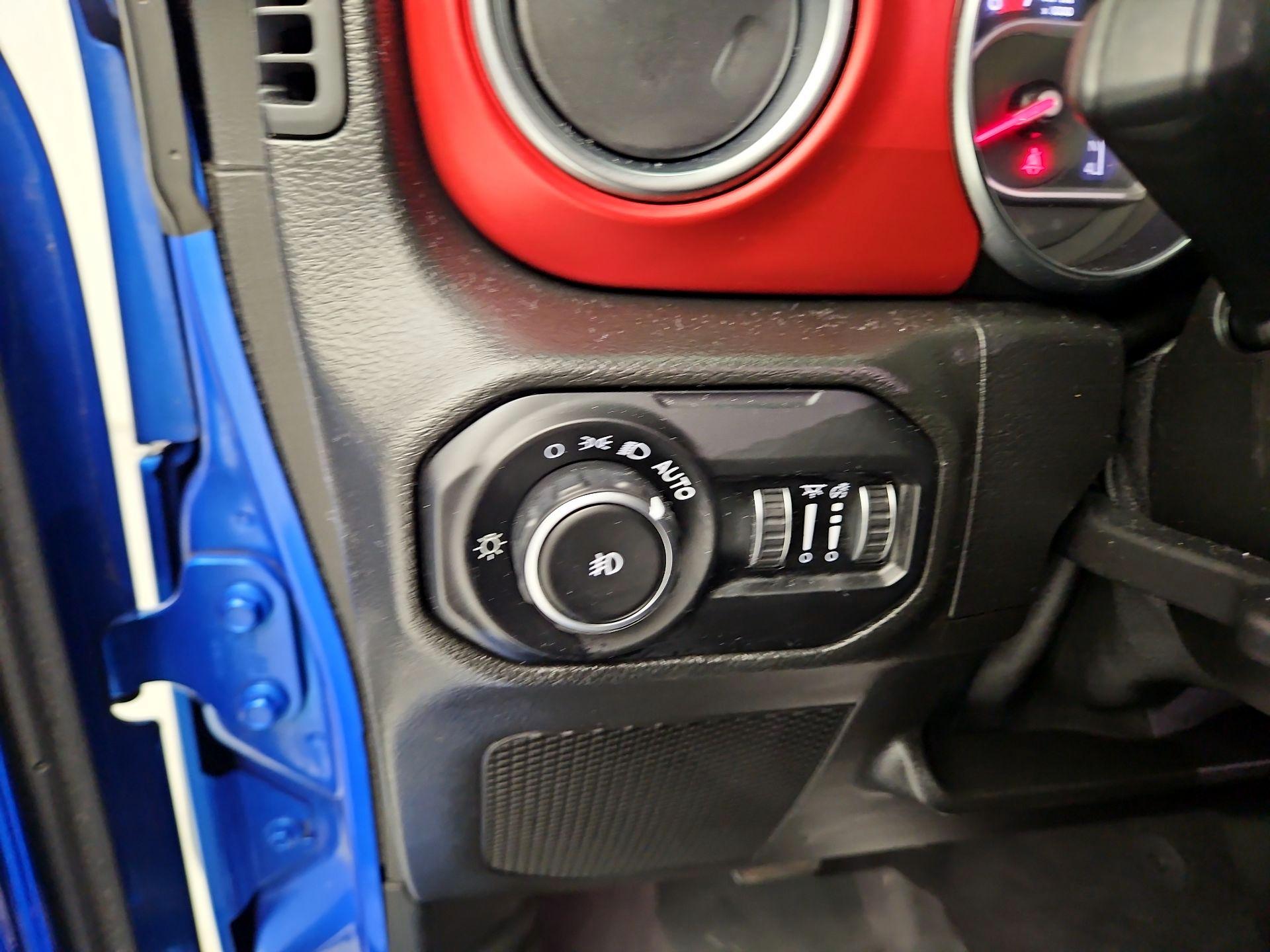 Thumbnail: 2021 Jeep Wrangler - 13